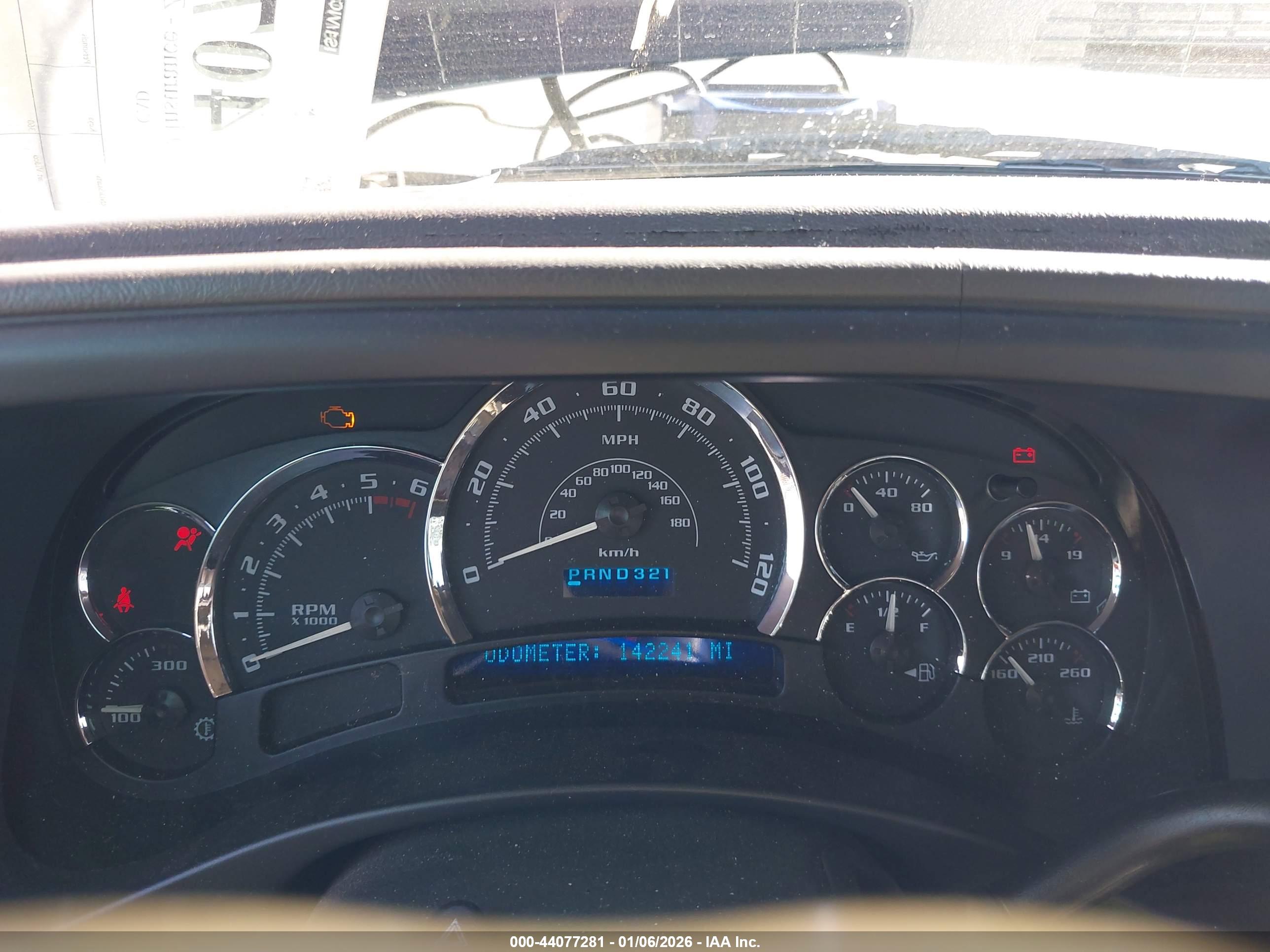 CADILLAC ESCALADE image 7