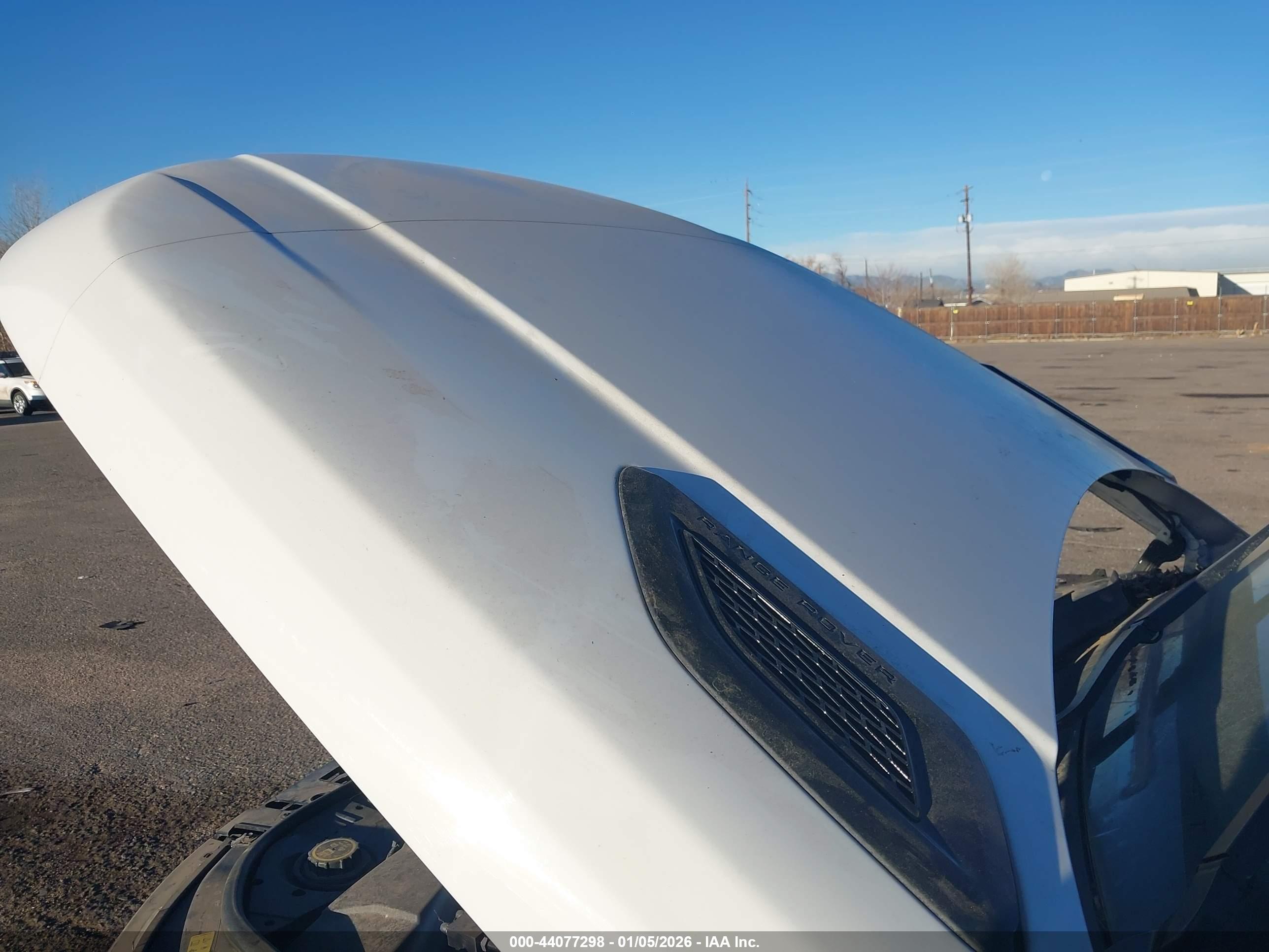 LAND ROVER image 6