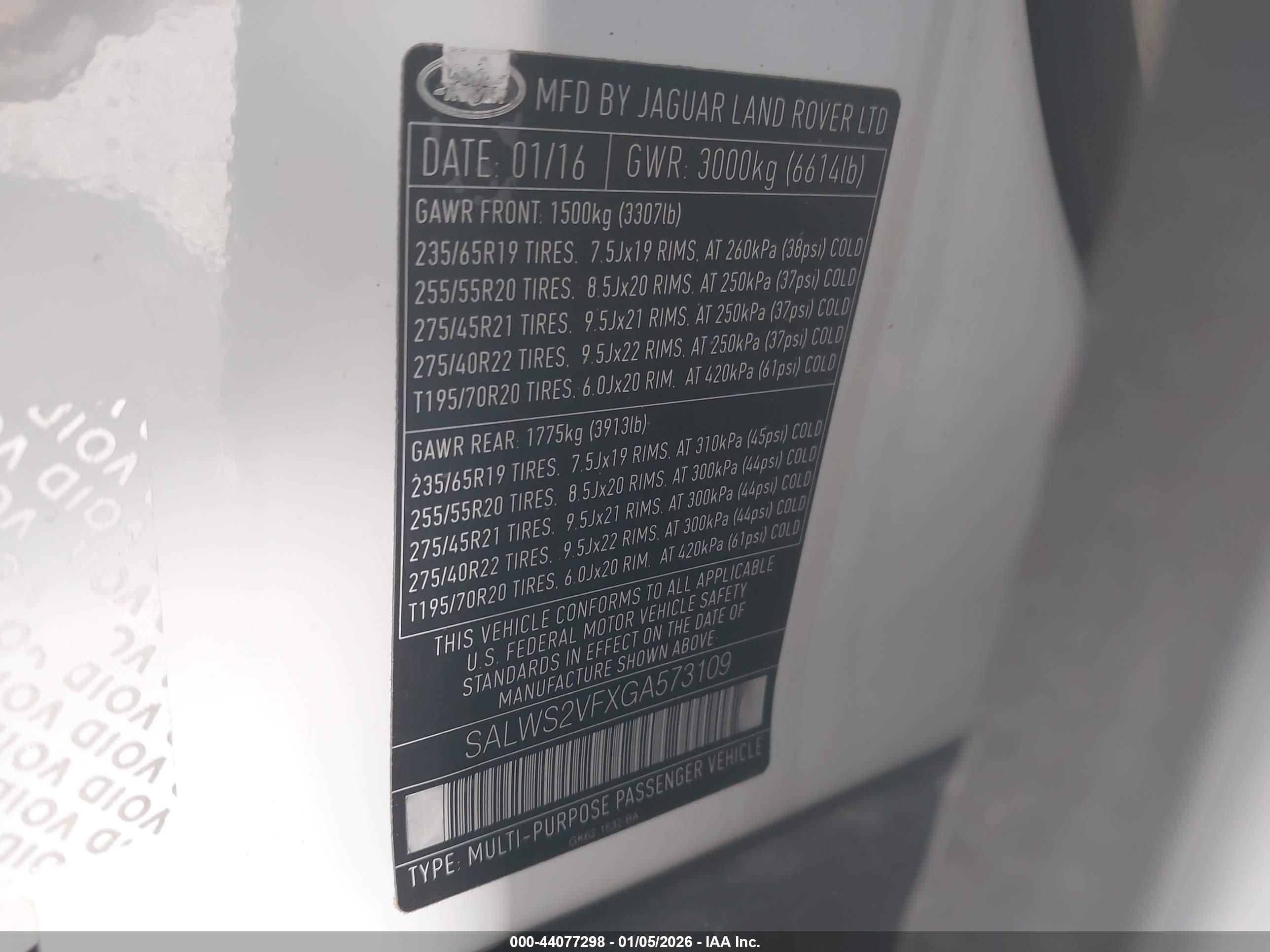 LAND ROVER image 9