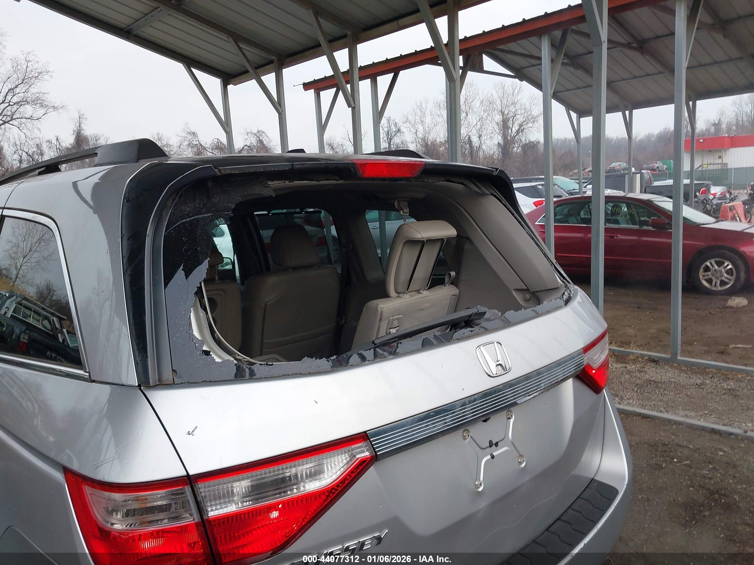 HONDA ODYSSEY image 6