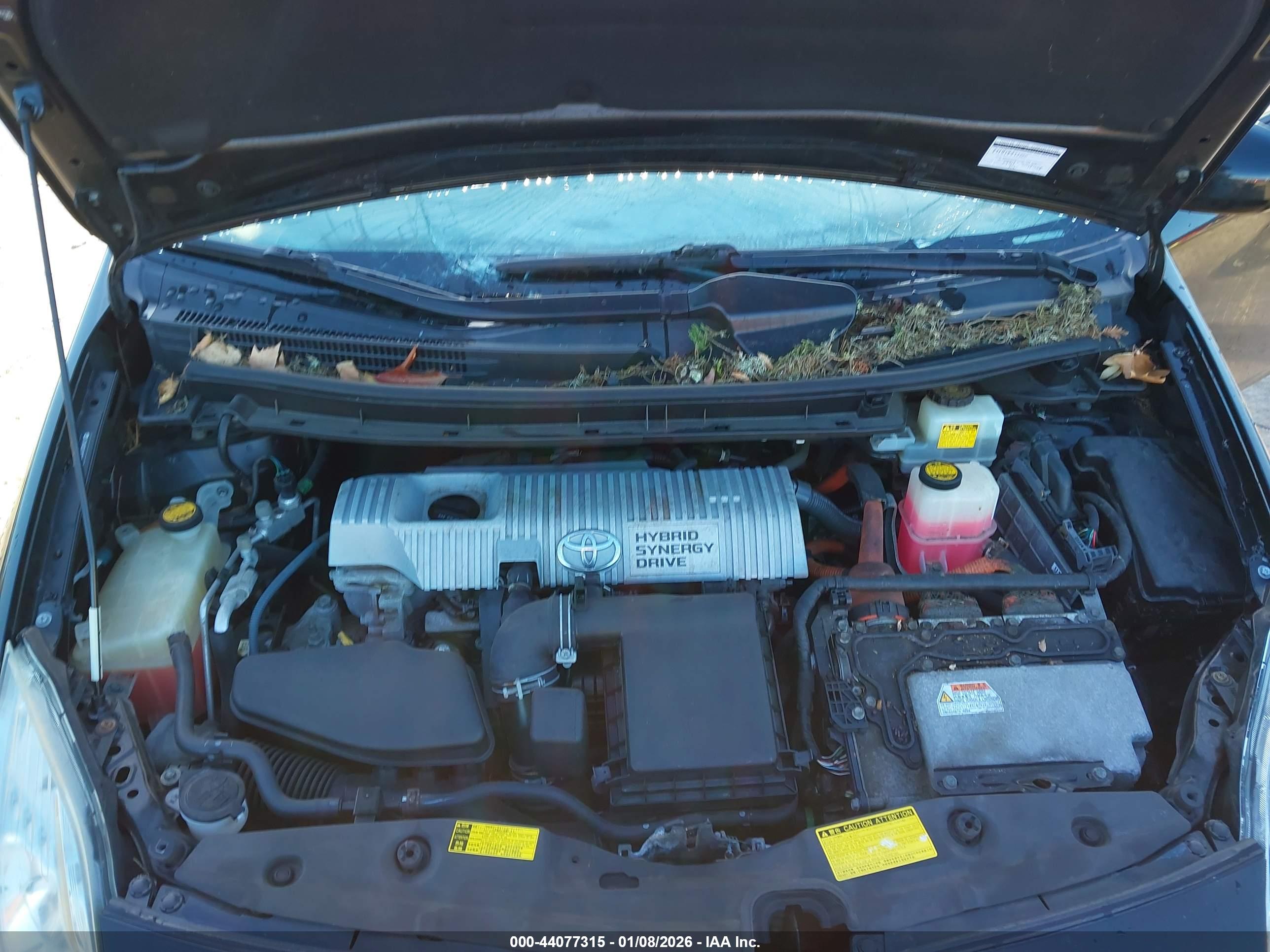 TOYOTA PRIUS image 10