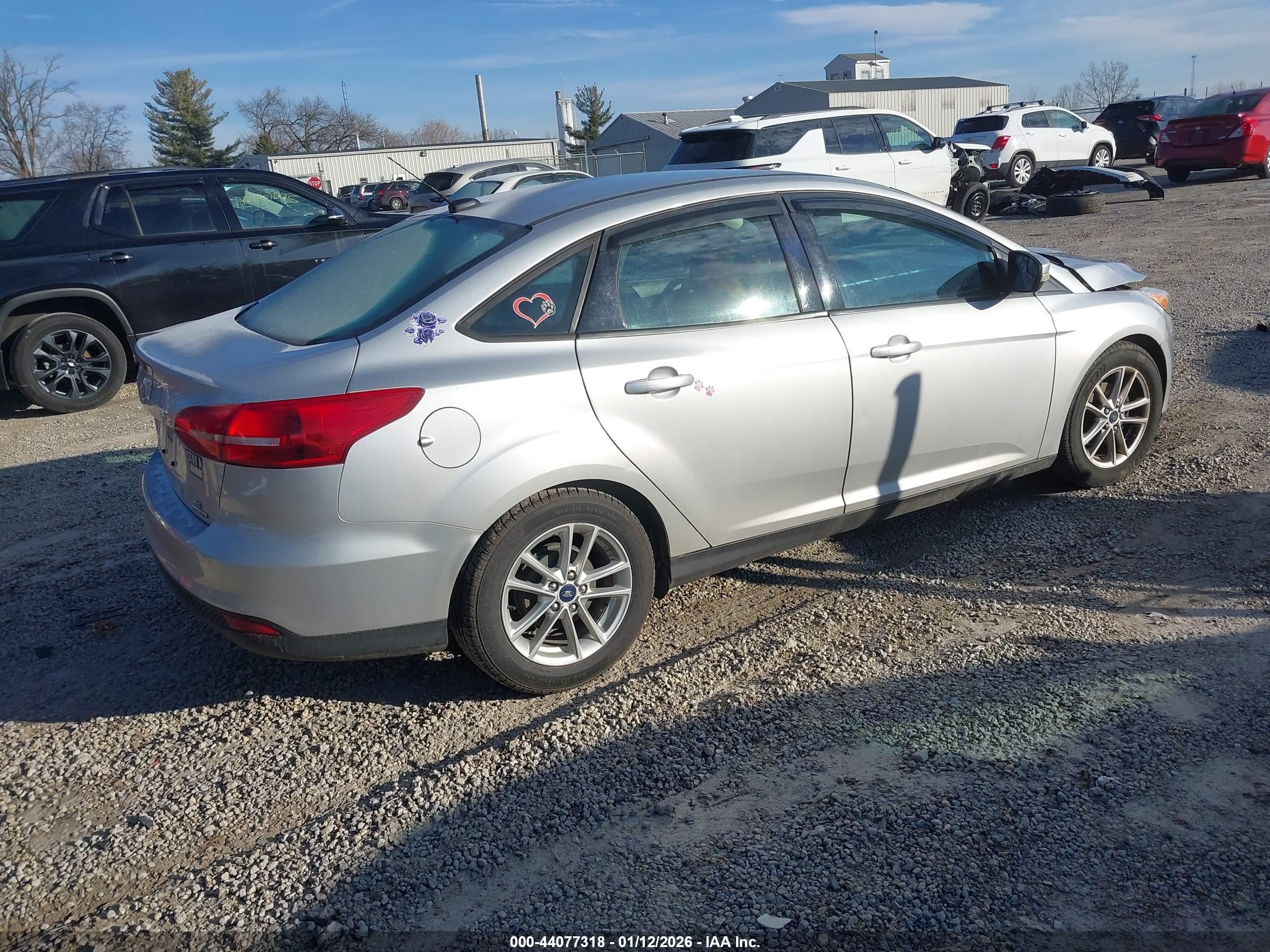 FORD FOCUS image 4