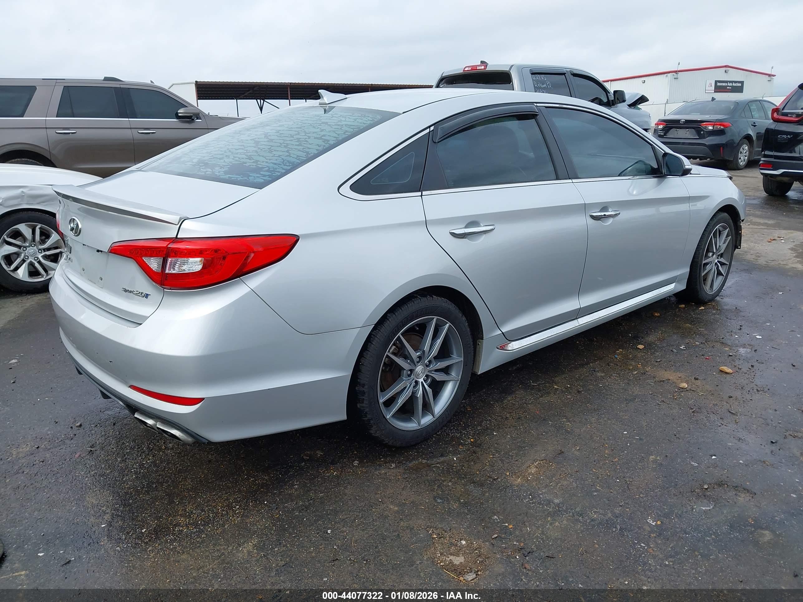 HYUNDAI SONATA image 4