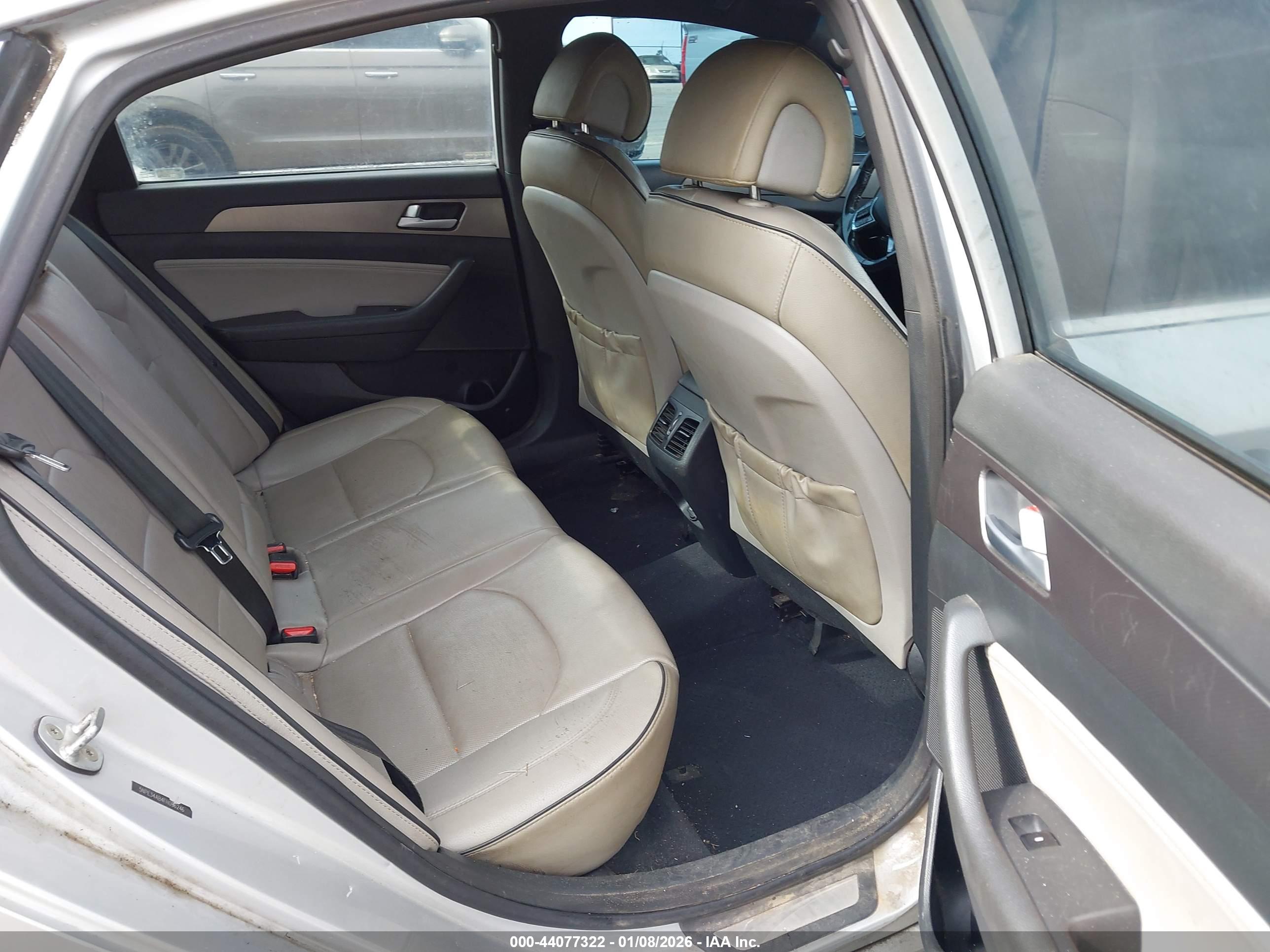 HYUNDAI SONATA image 8