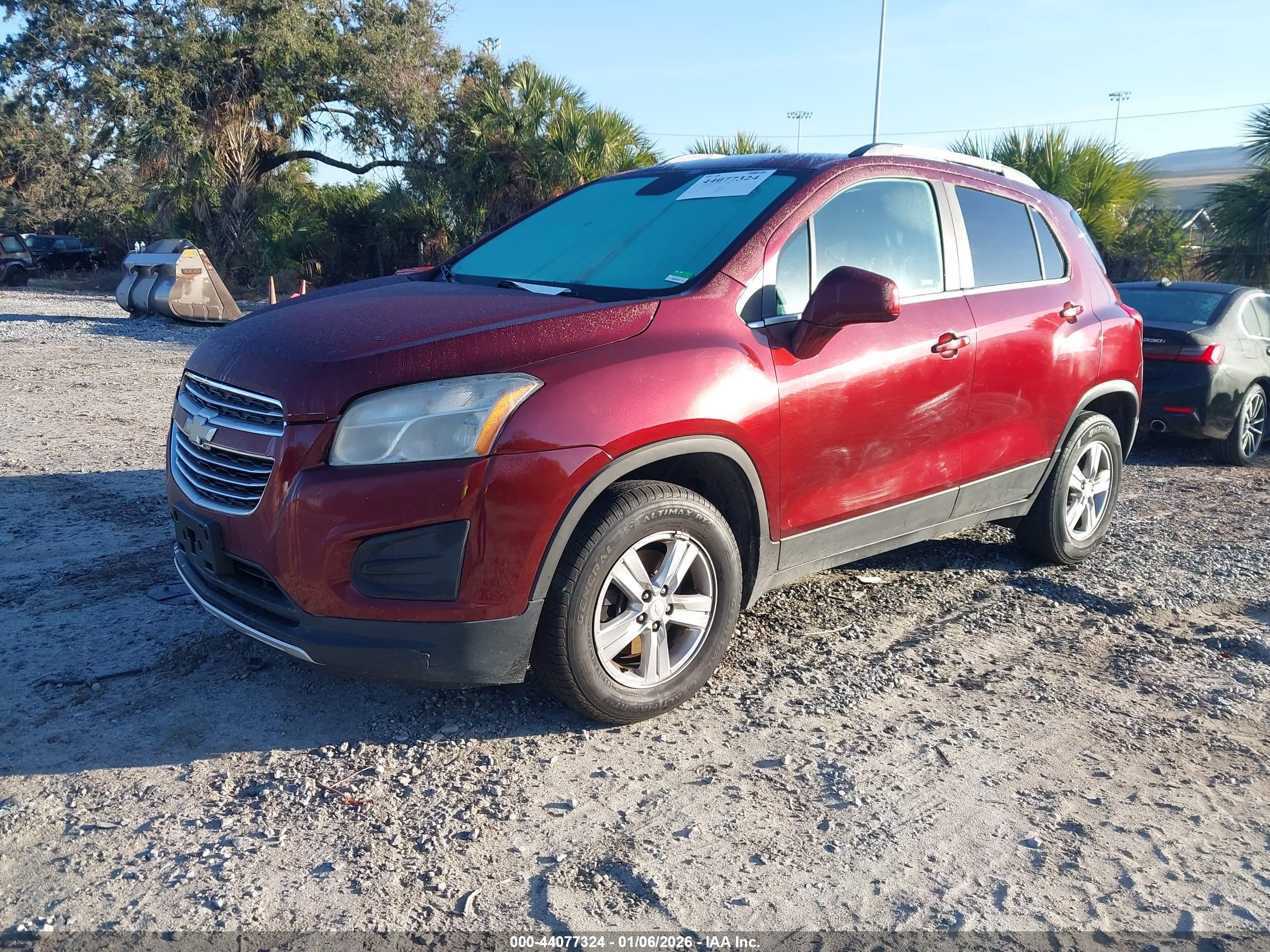 CHEVROLET TRAX image 2