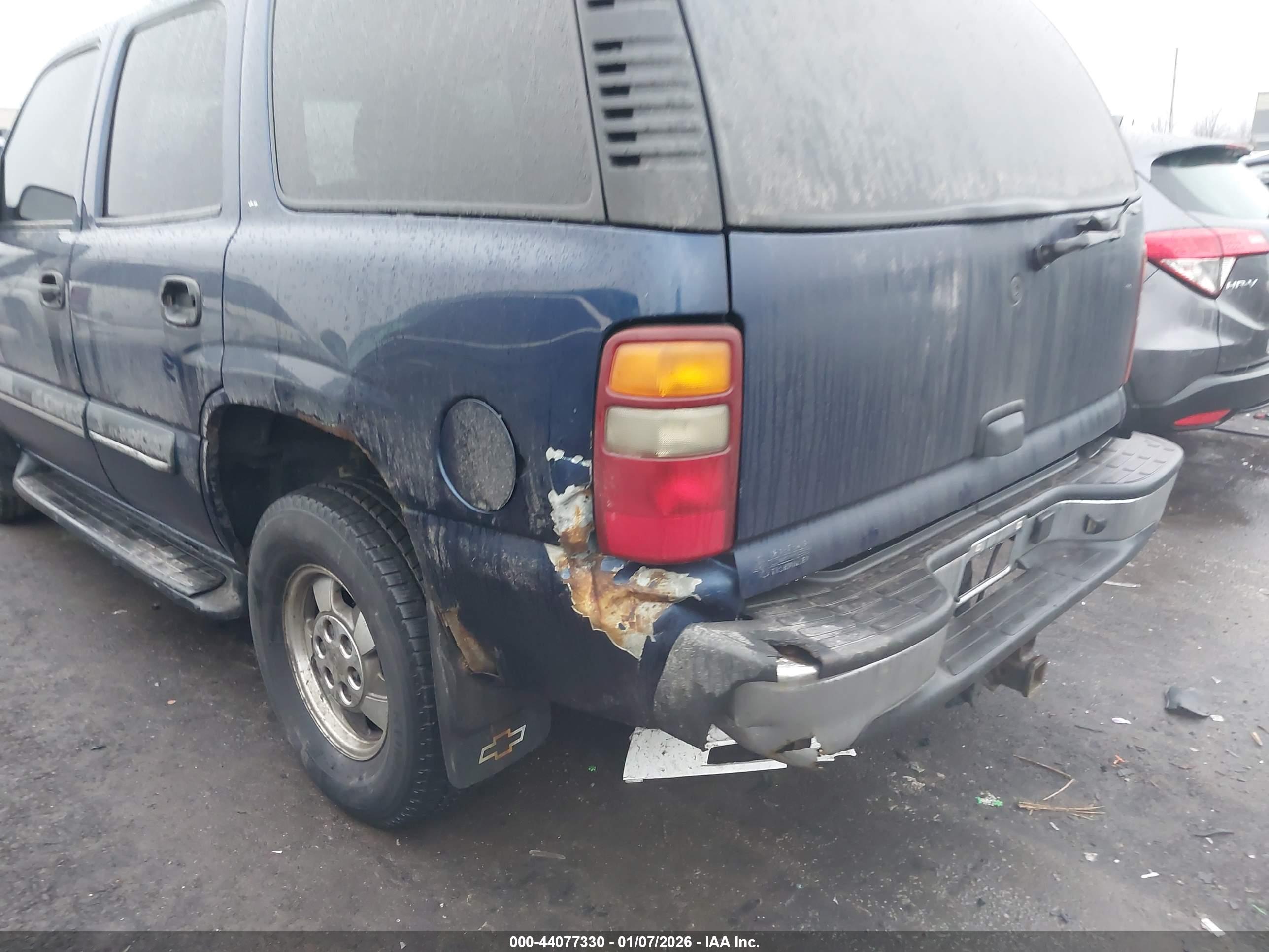 CHEVROLET TAHOE image 6