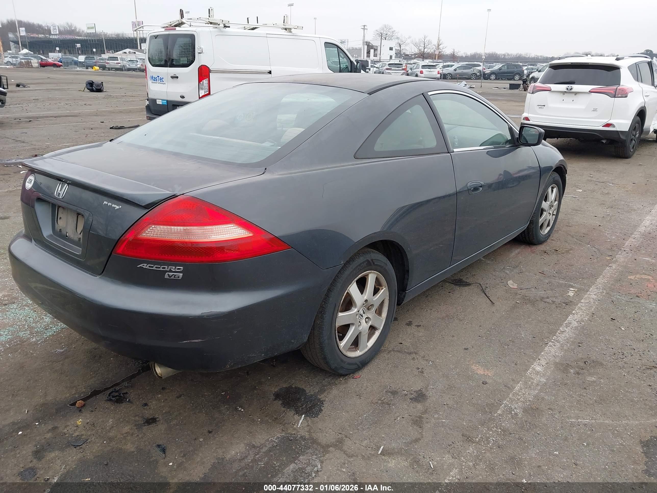 HONDA ACCORD image 4