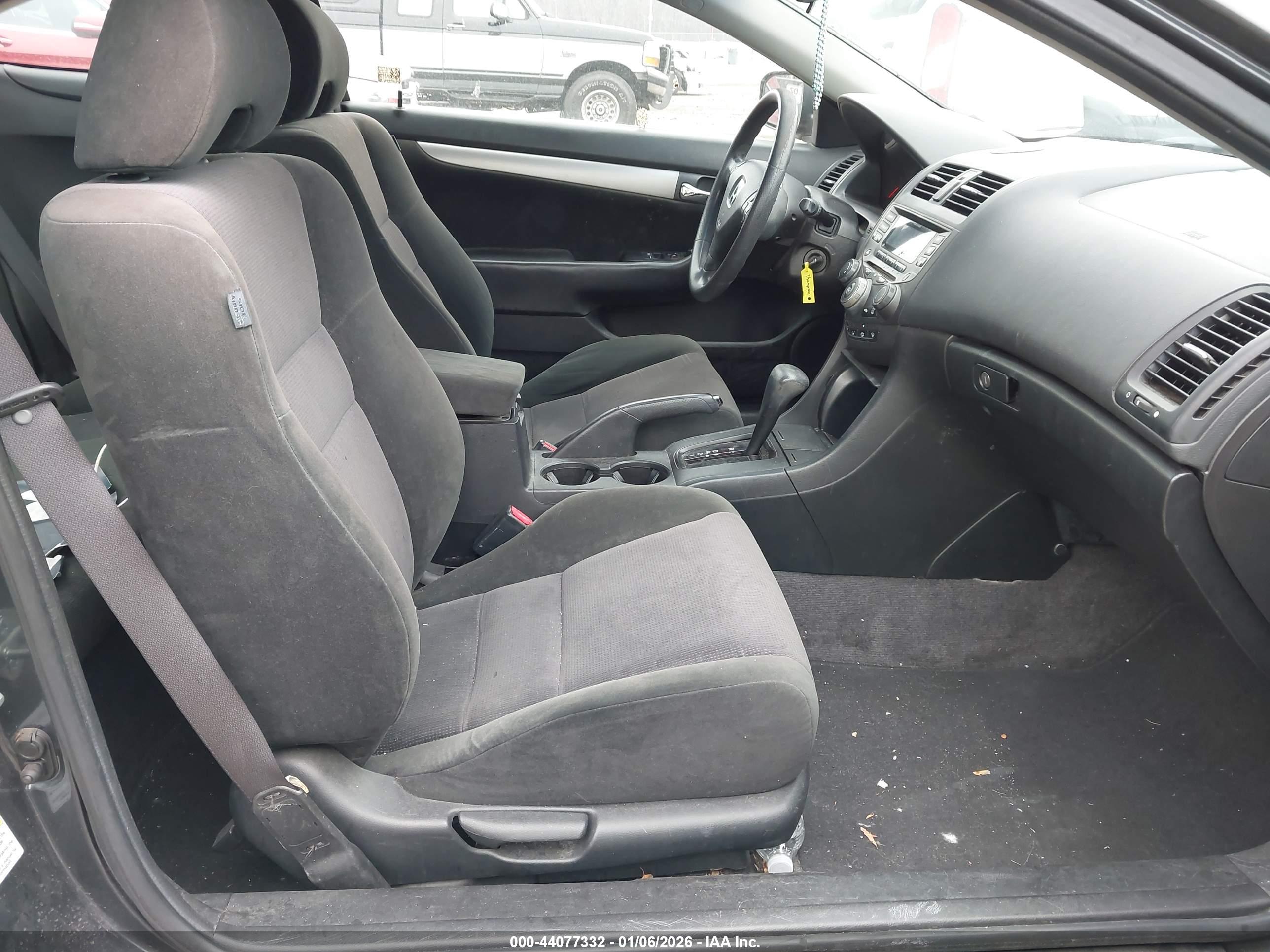 HONDA ACCORD image 5