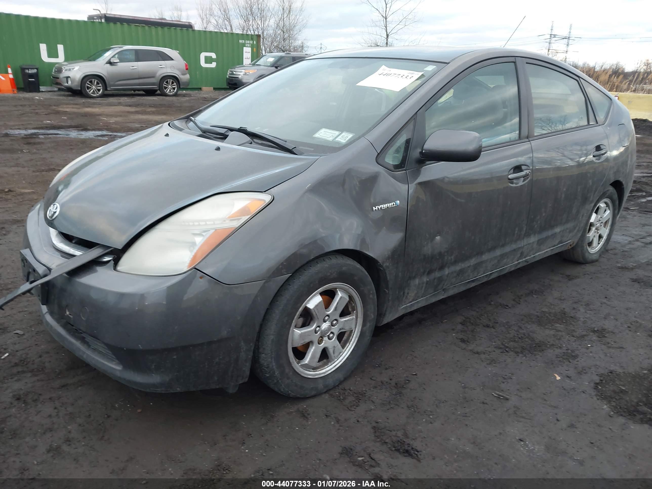 TOYOTA PRIUS image 2