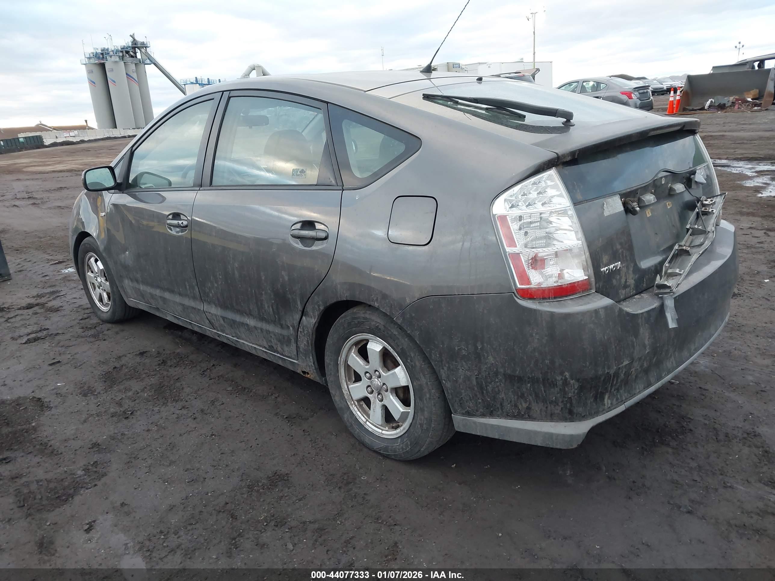TOYOTA PRIUS image 3
