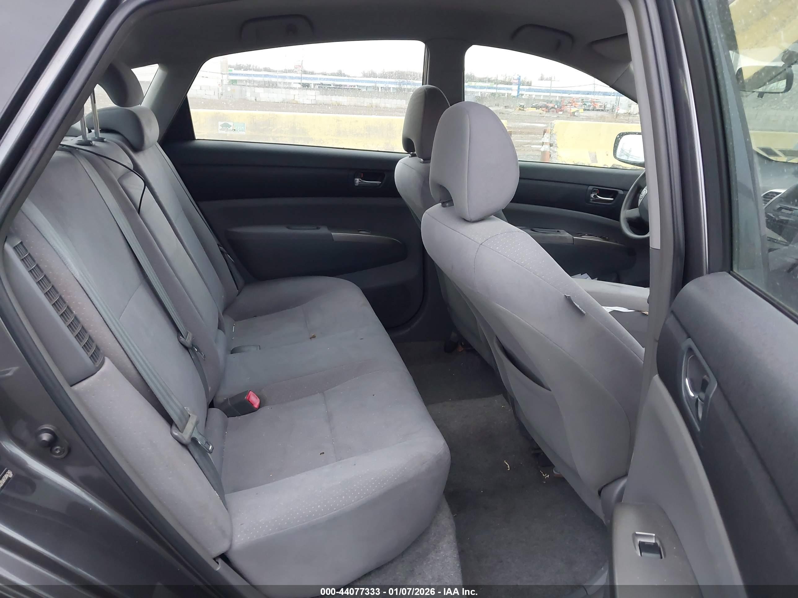 TOYOTA PRIUS image 8