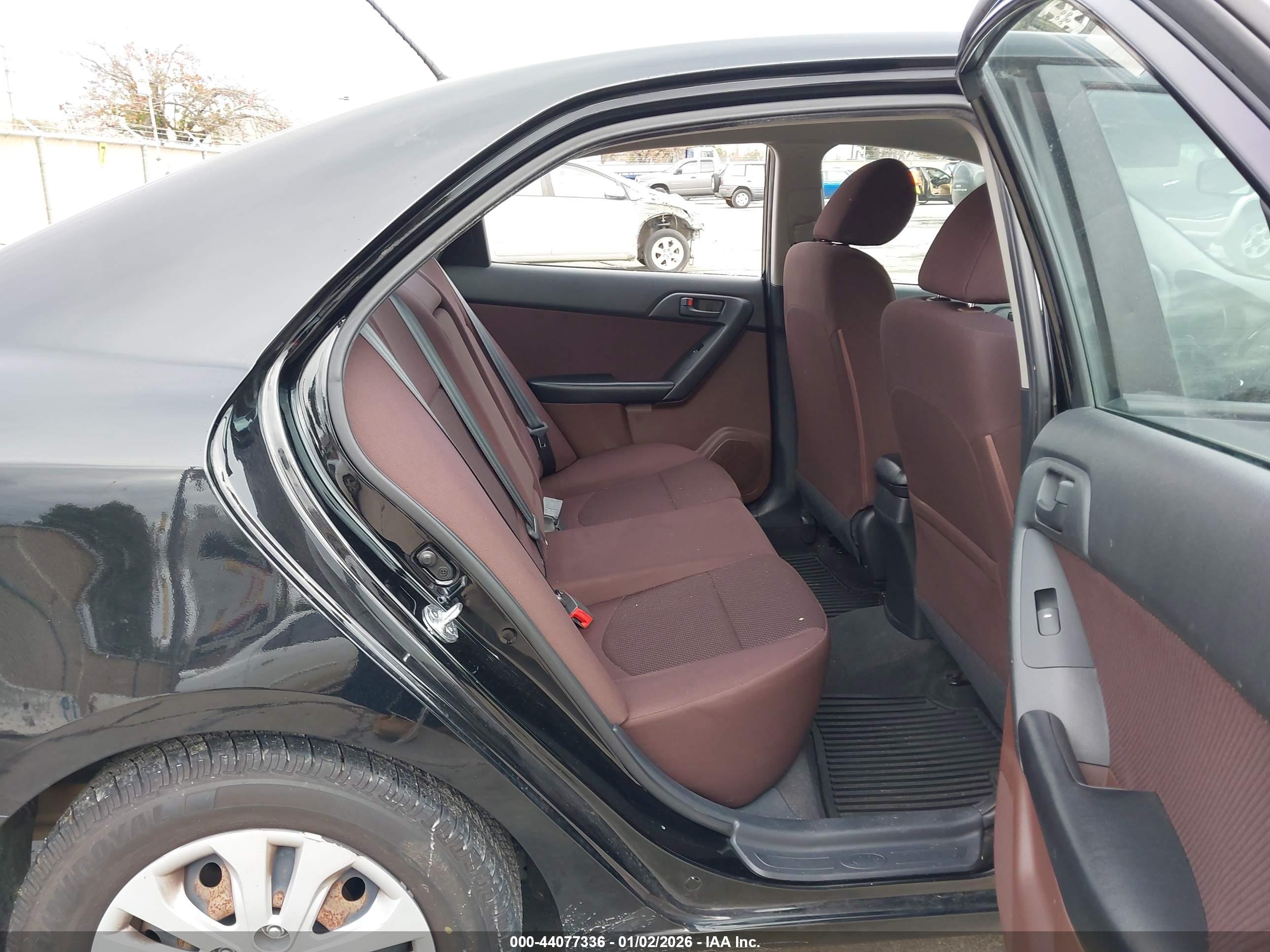 KIA FORTE image 8