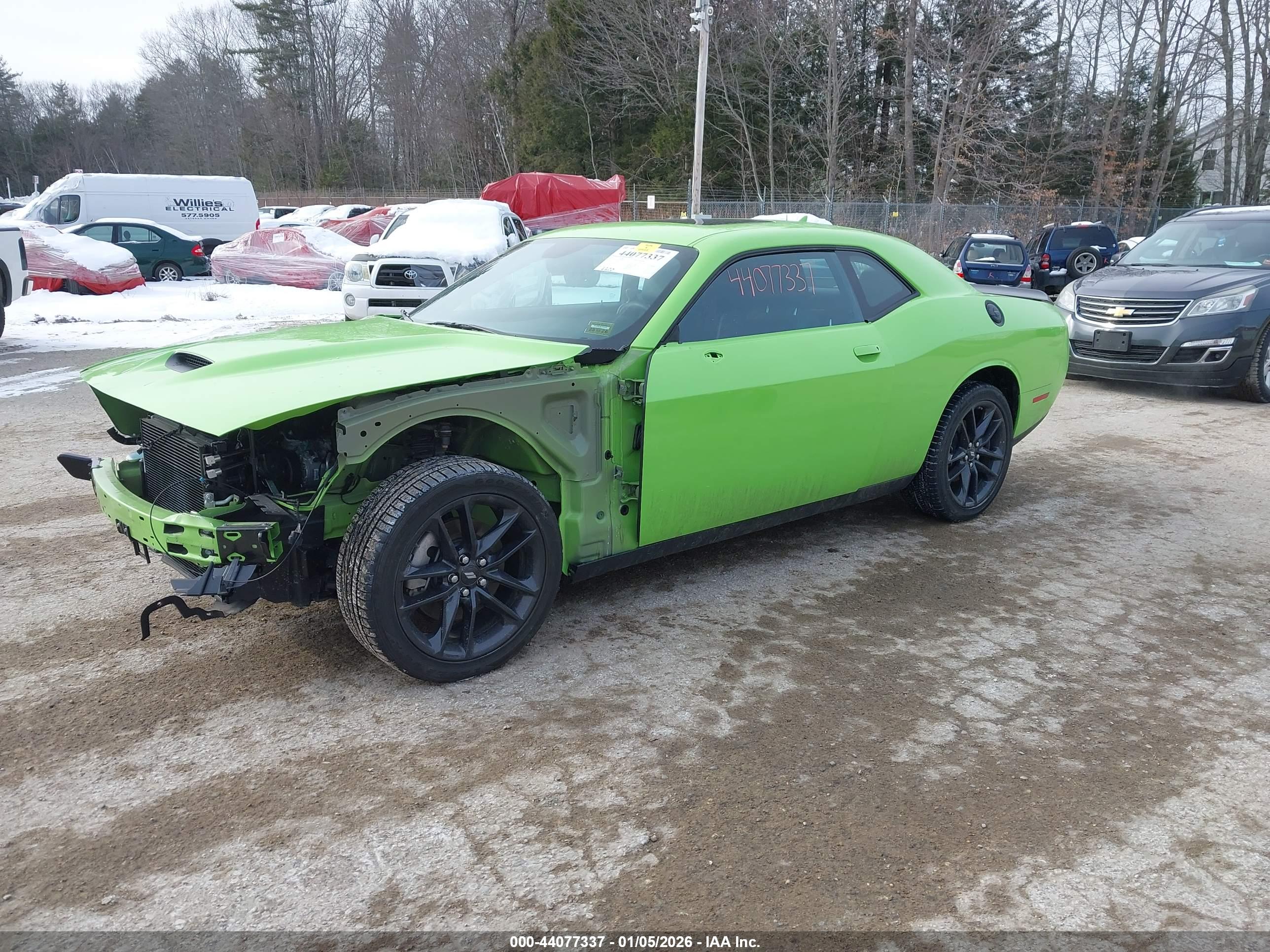 DODGE CHALLENGER image 2