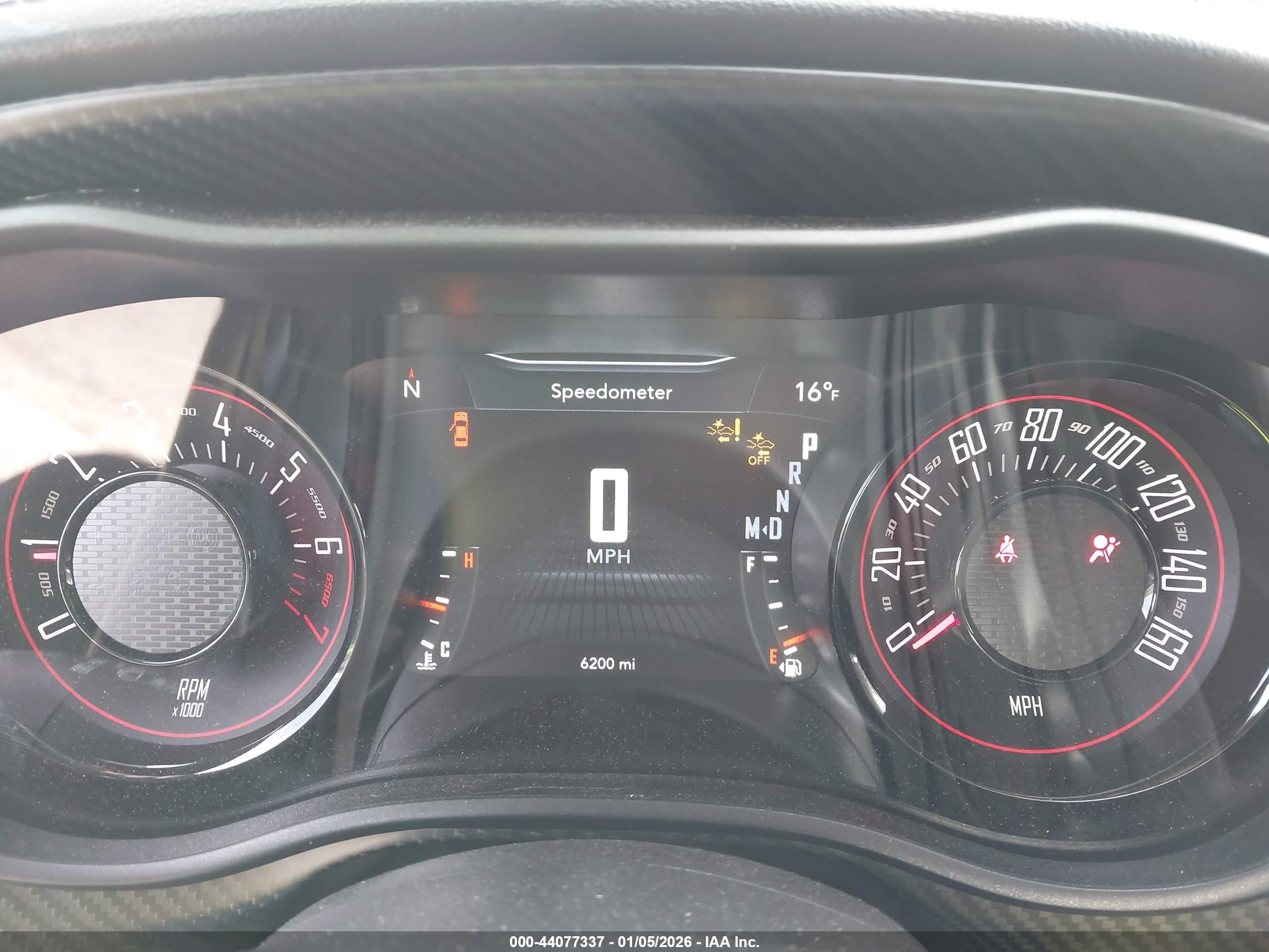 DODGE CHALLENGER image 7