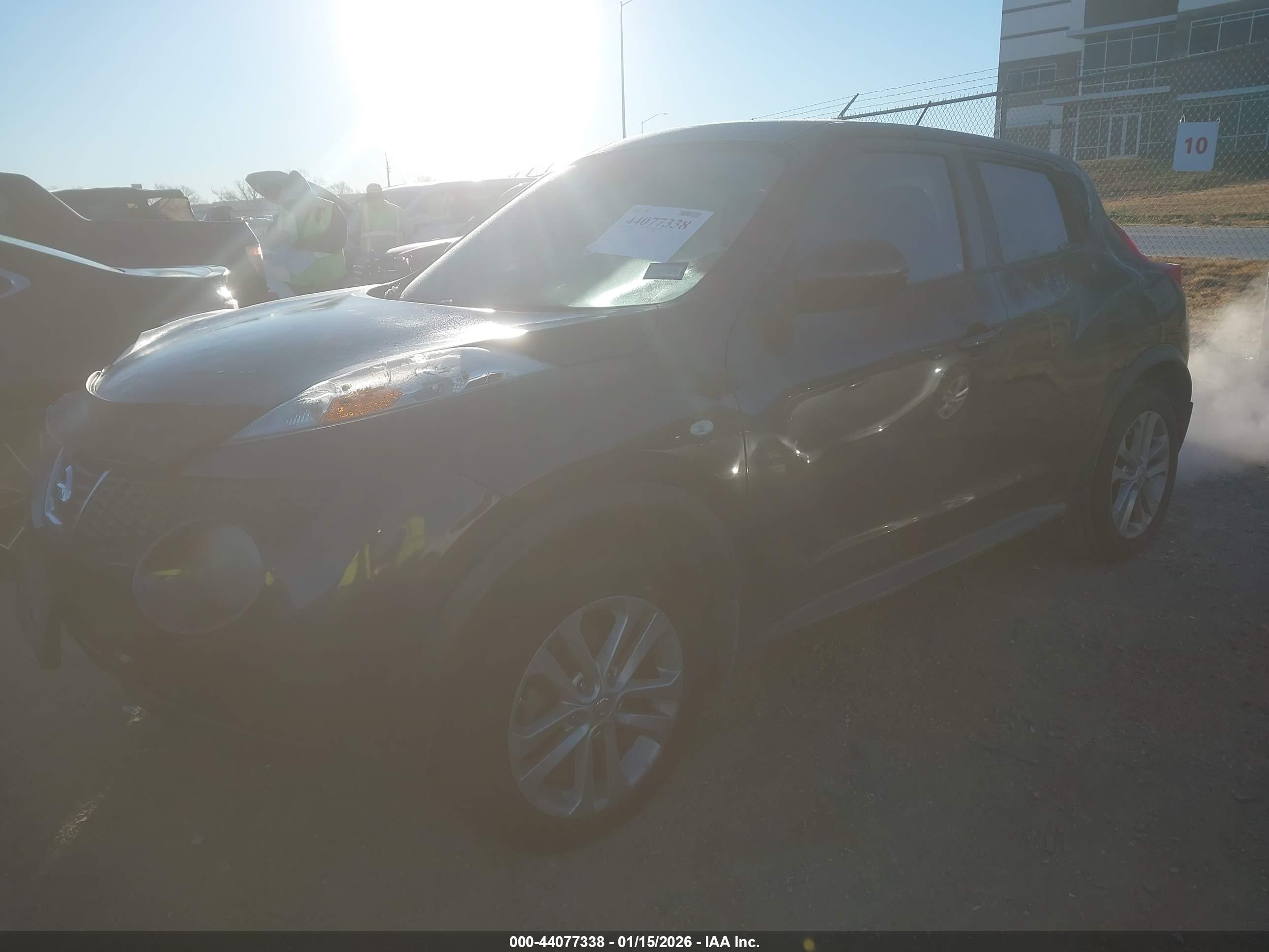 NISSAN JUKE image 2