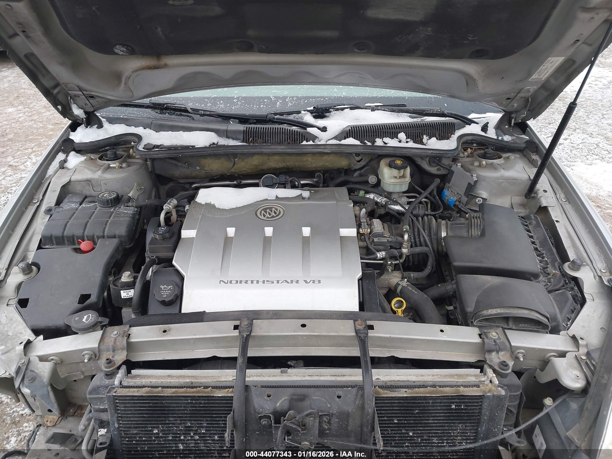 BUICK LUCERNE image 10