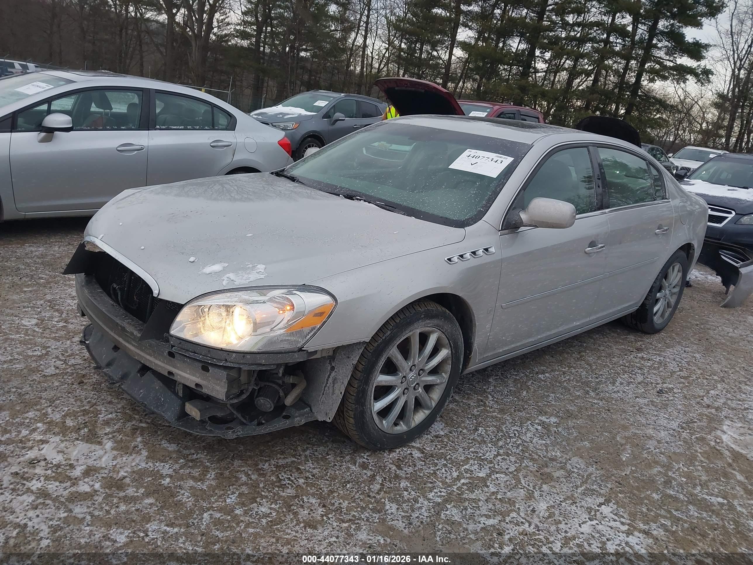 BUICK LUCERNE image 2