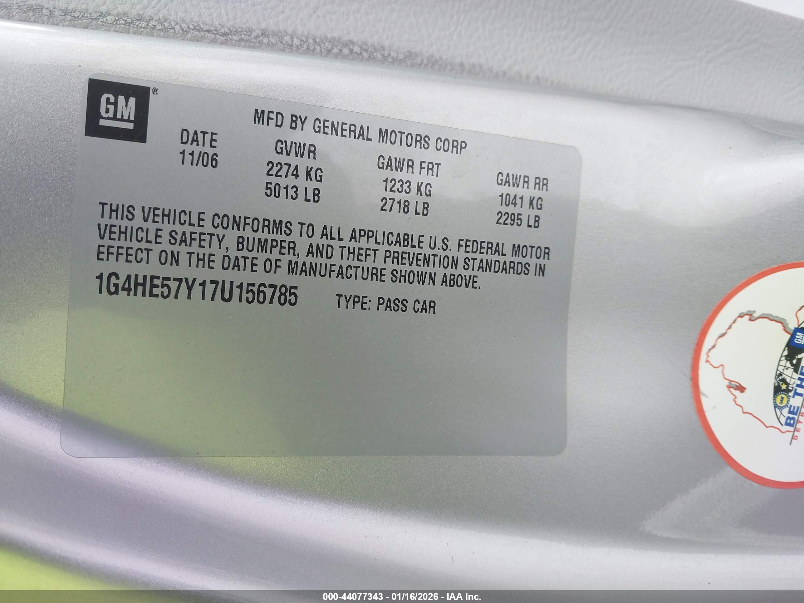 BUICK LUCERNE image 9