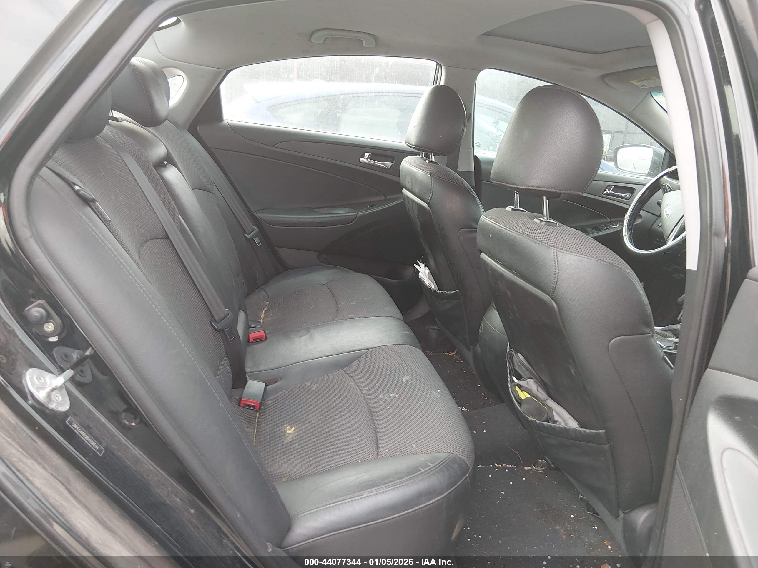 HYUNDAI SONATA image 8