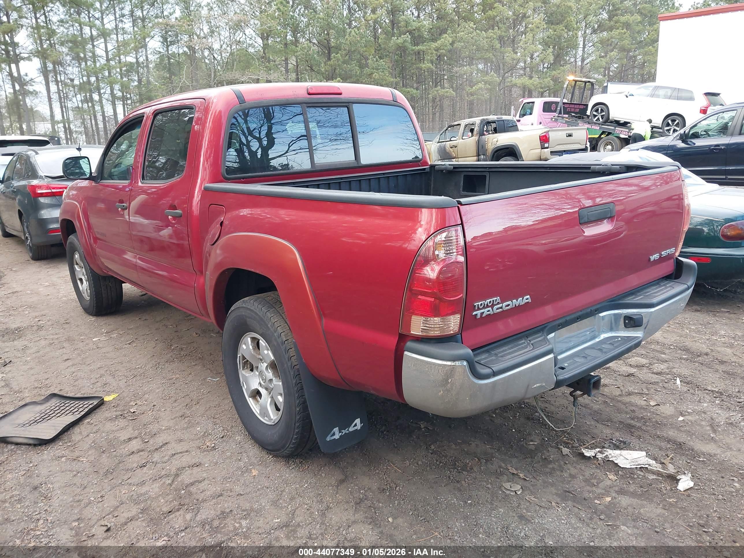 TOYOTA TACOMA image 3