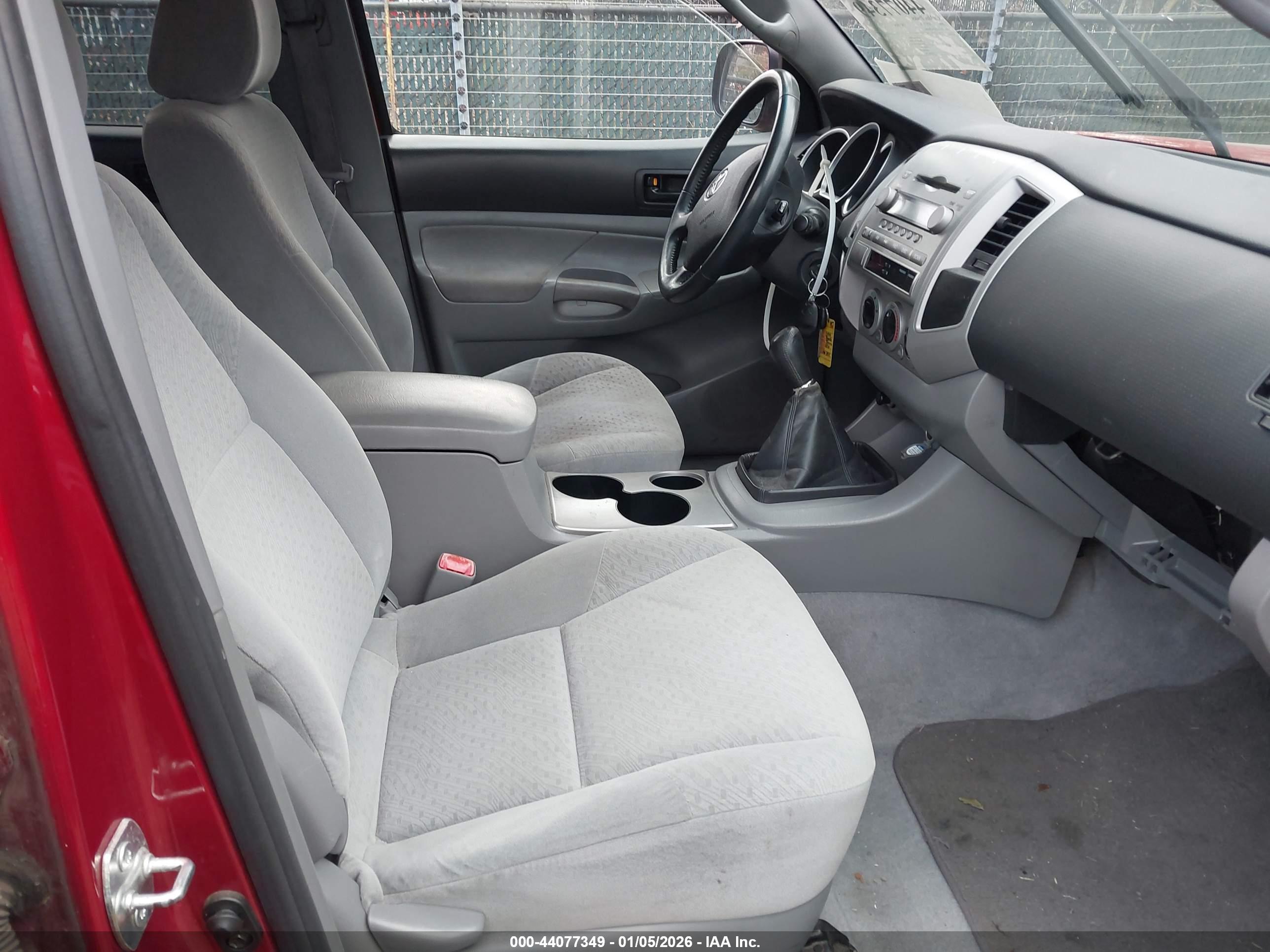 TOYOTA TACOMA image 5