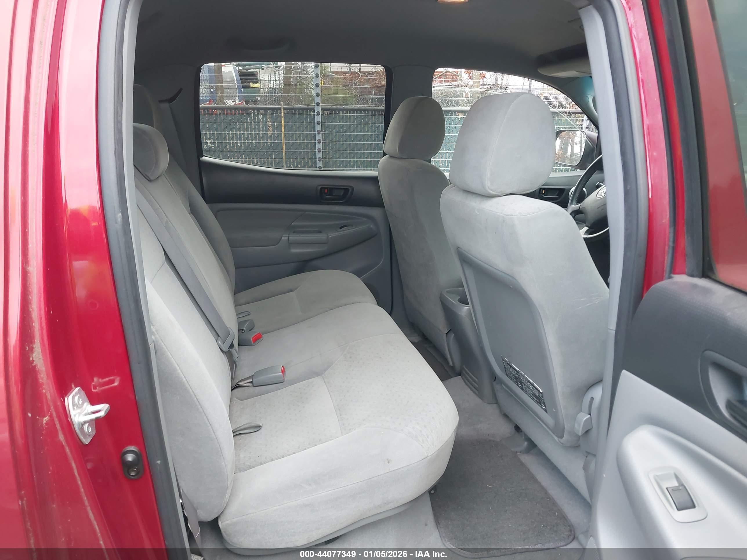 TOYOTA TACOMA image 8