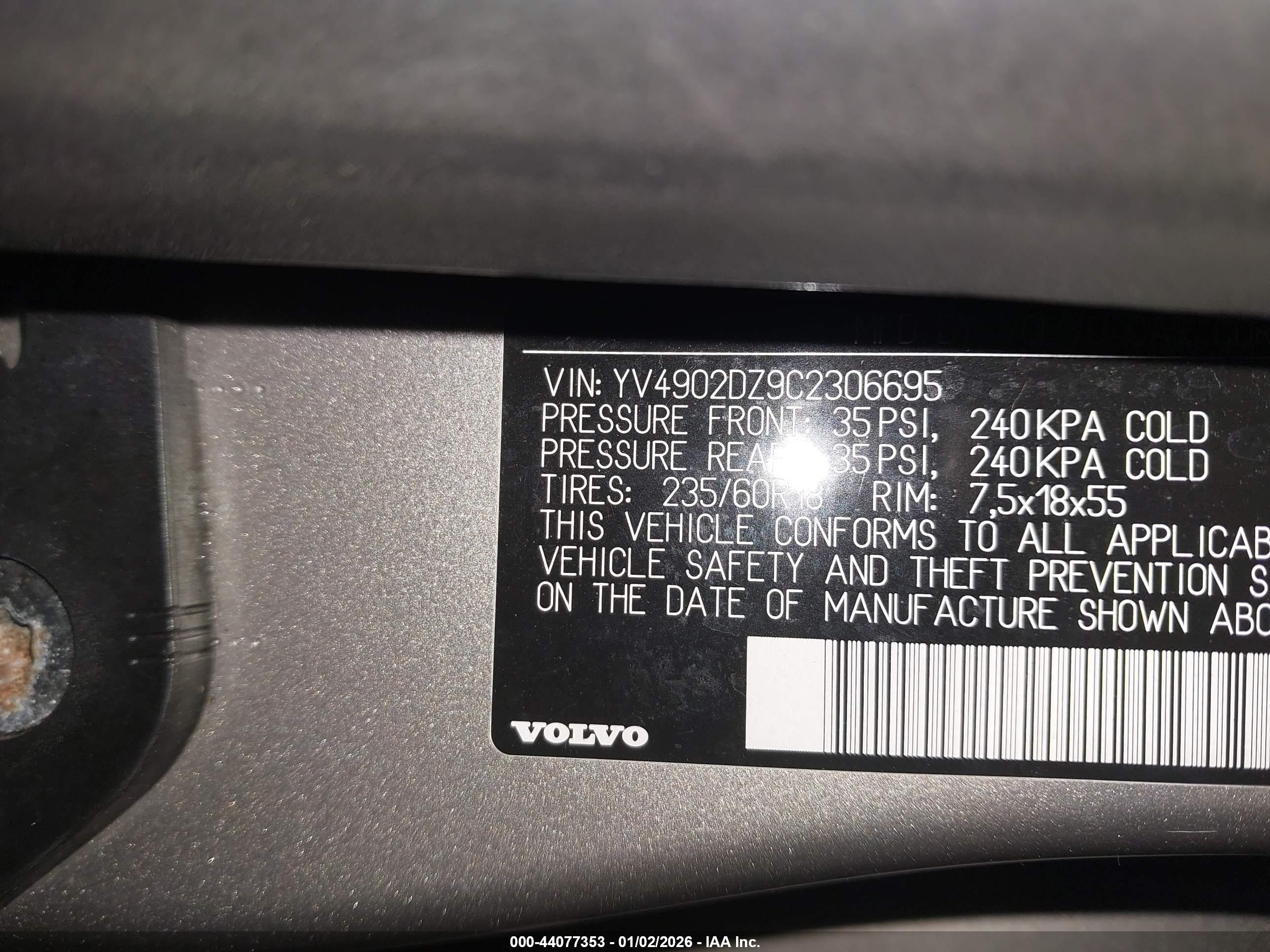 VOLVO XC60 image 9