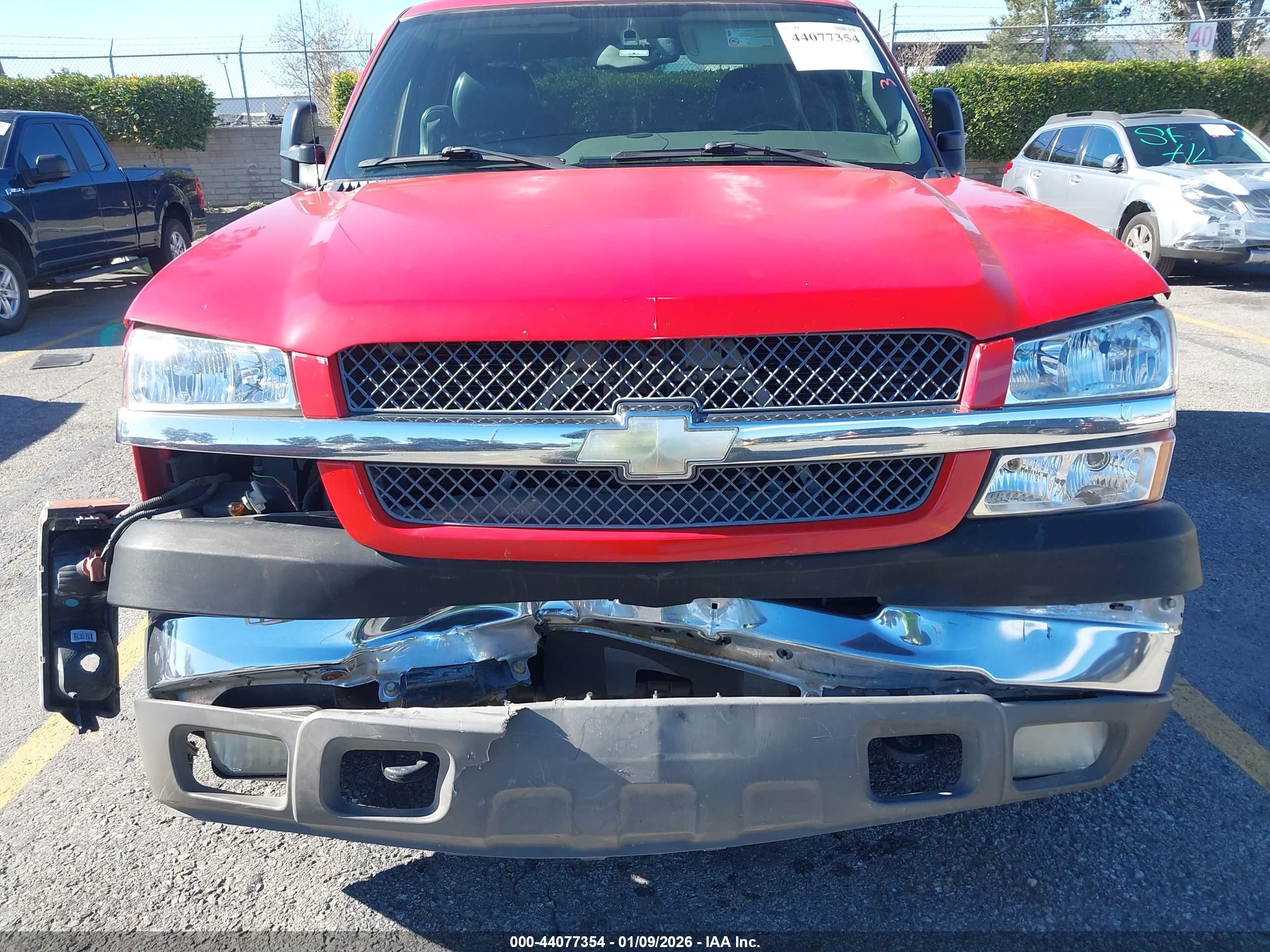 CHEVROLET SILVERADO image 6