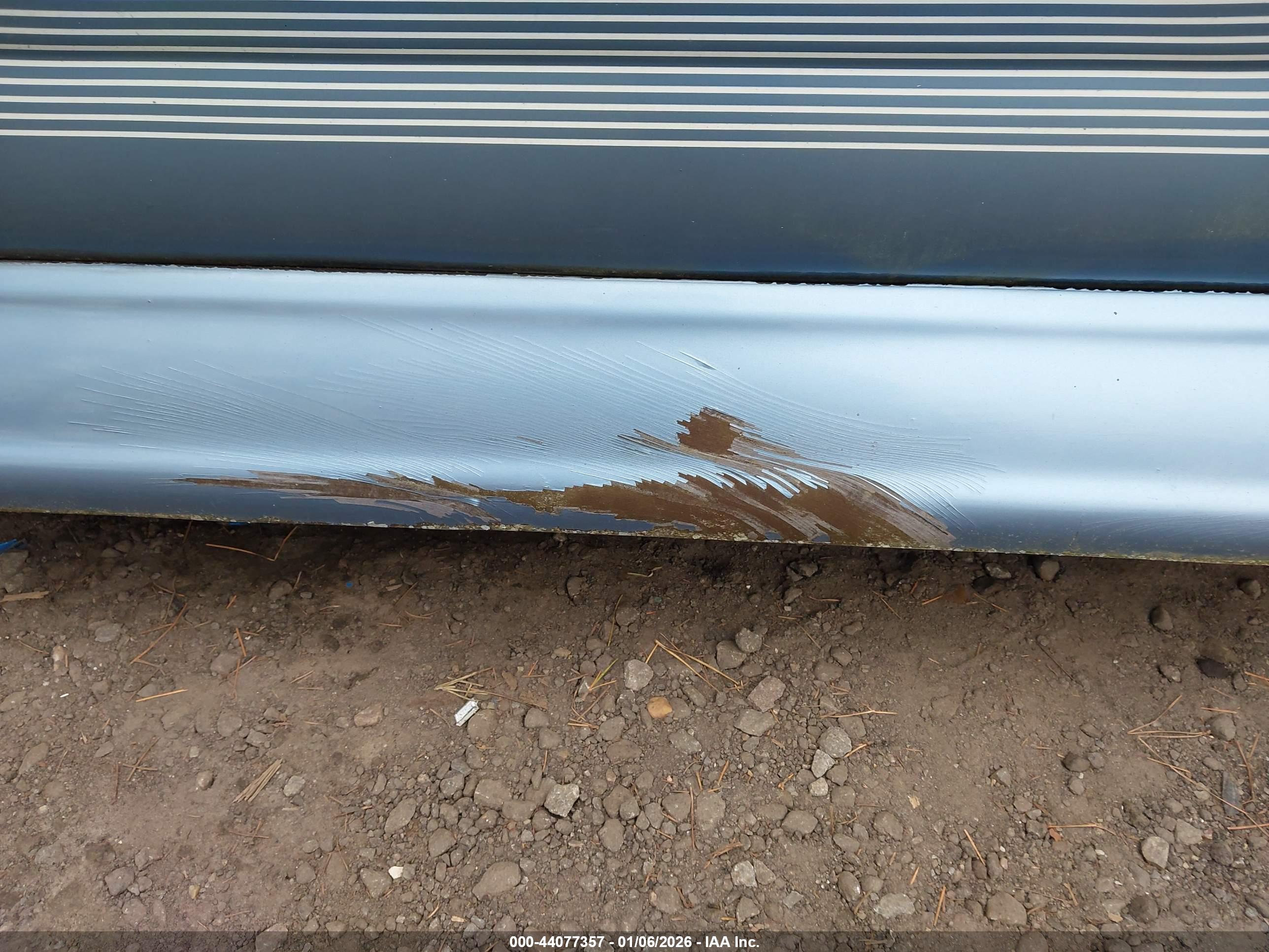 CHEVROLET EXPRESS image 6