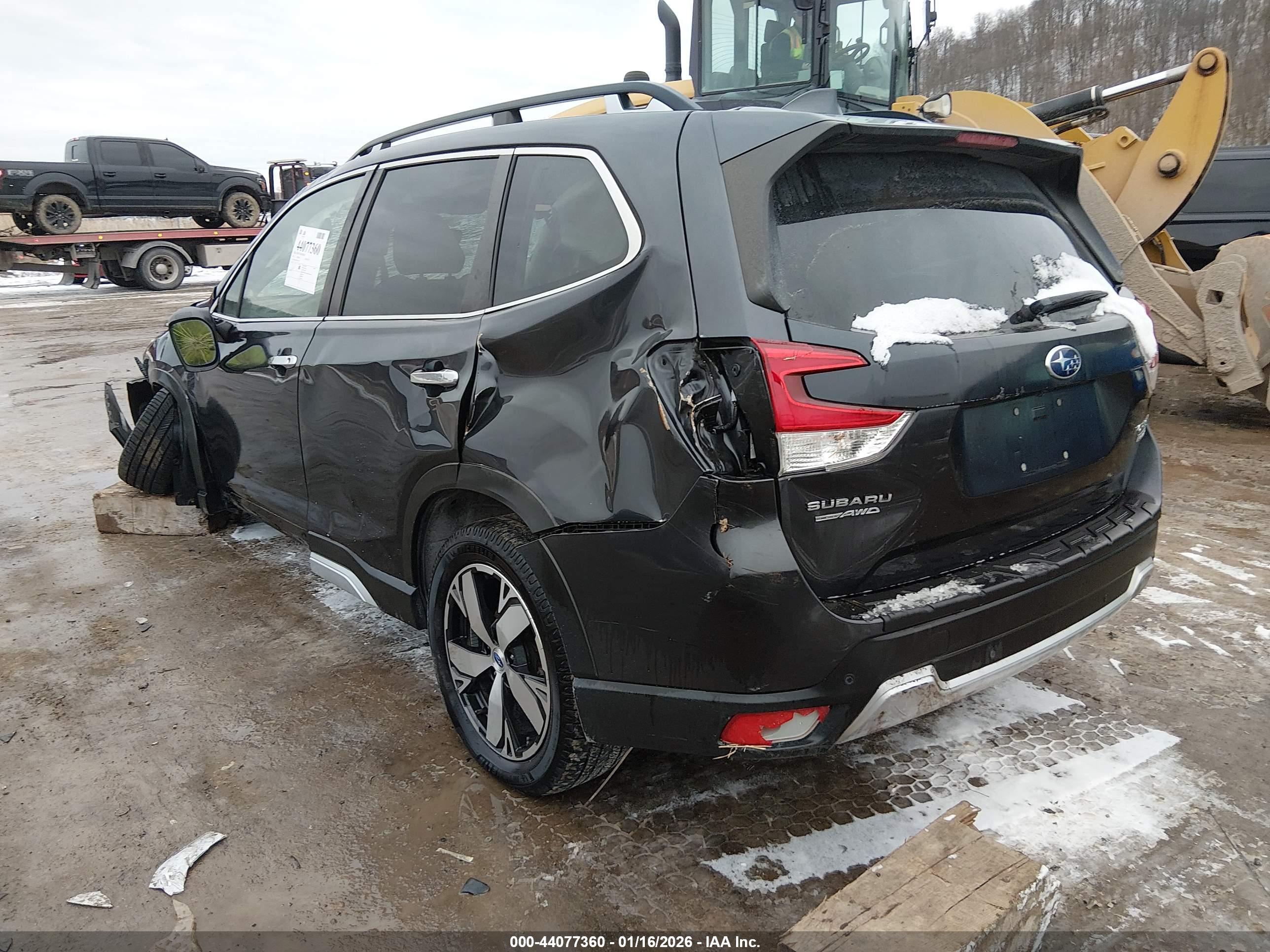 SUBARU FORESTER image 3