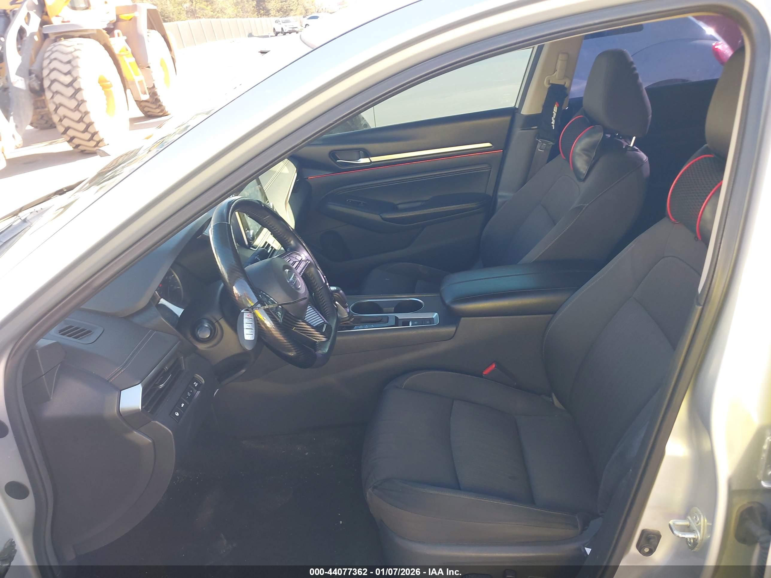NISSAN ALTIMA image 5