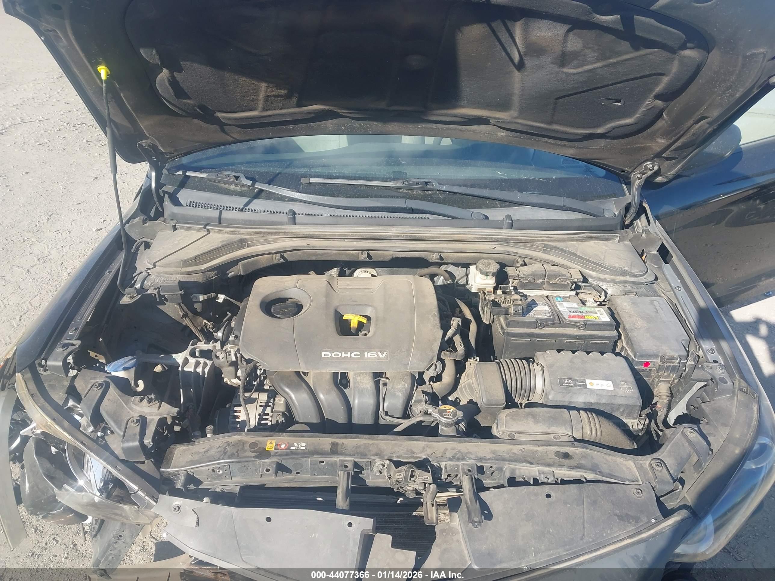 HYUNDAI ELANTRA image 10
