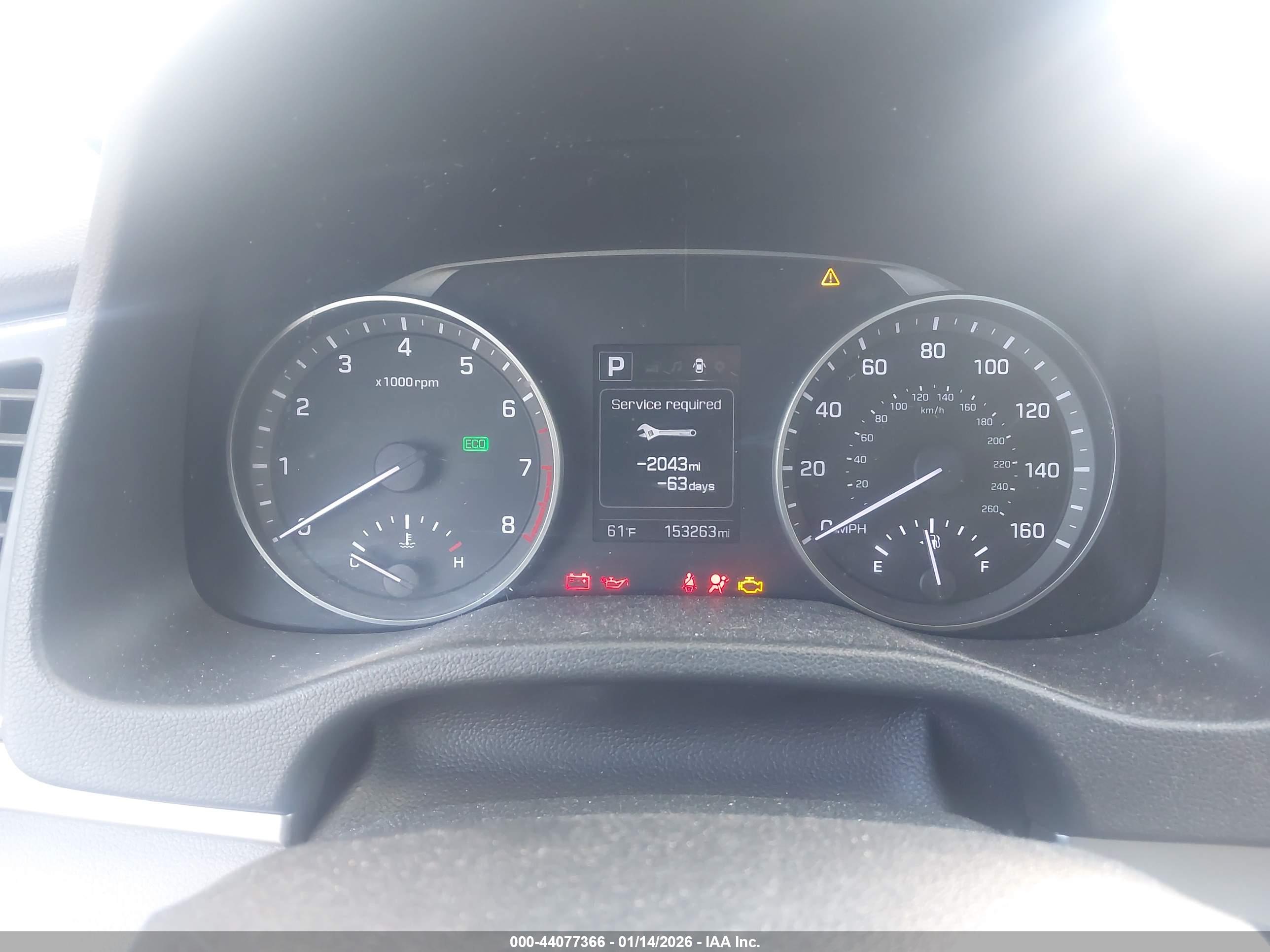 HYUNDAI ELANTRA image 7