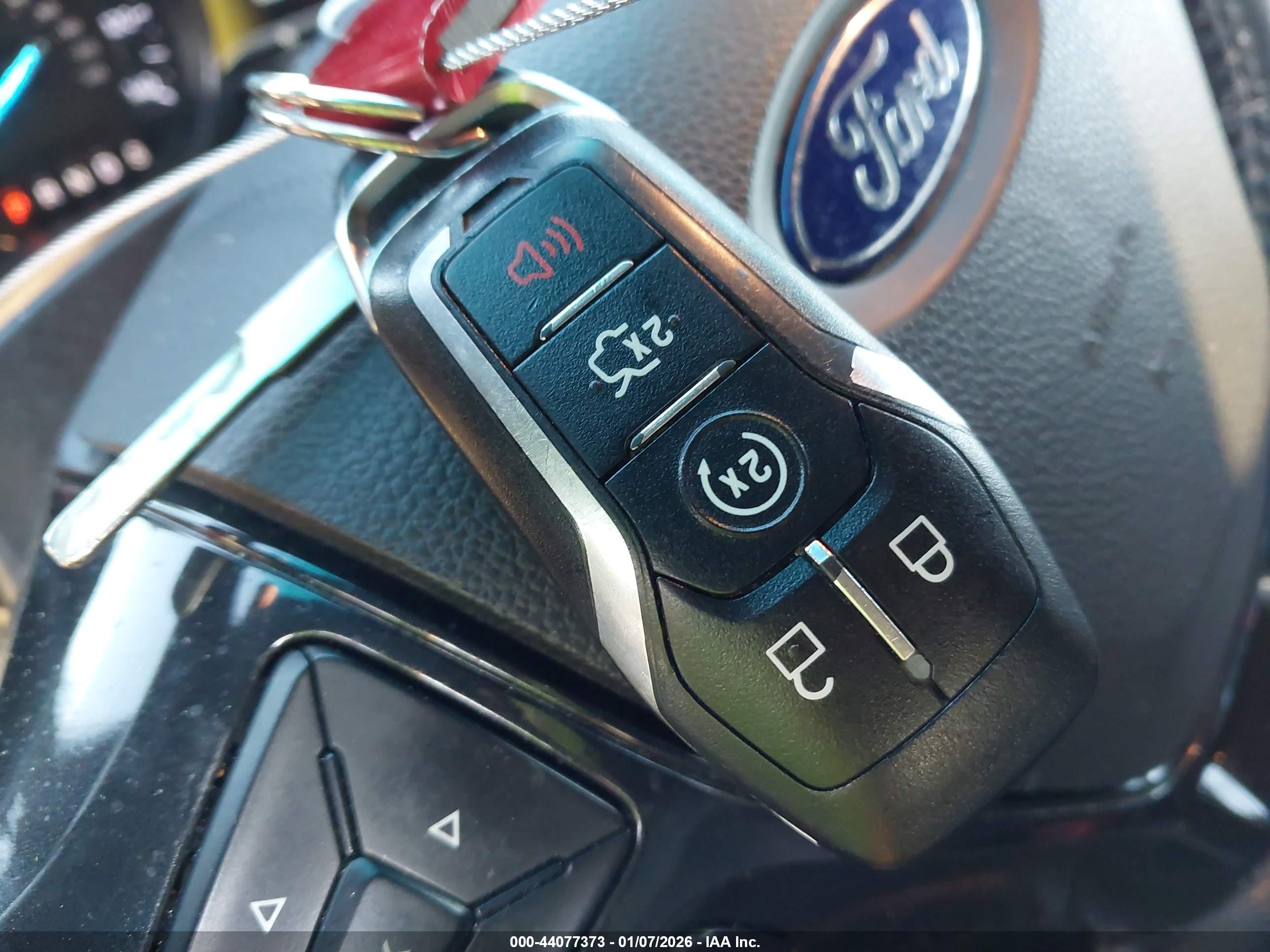 FORD EXPLORER image 11