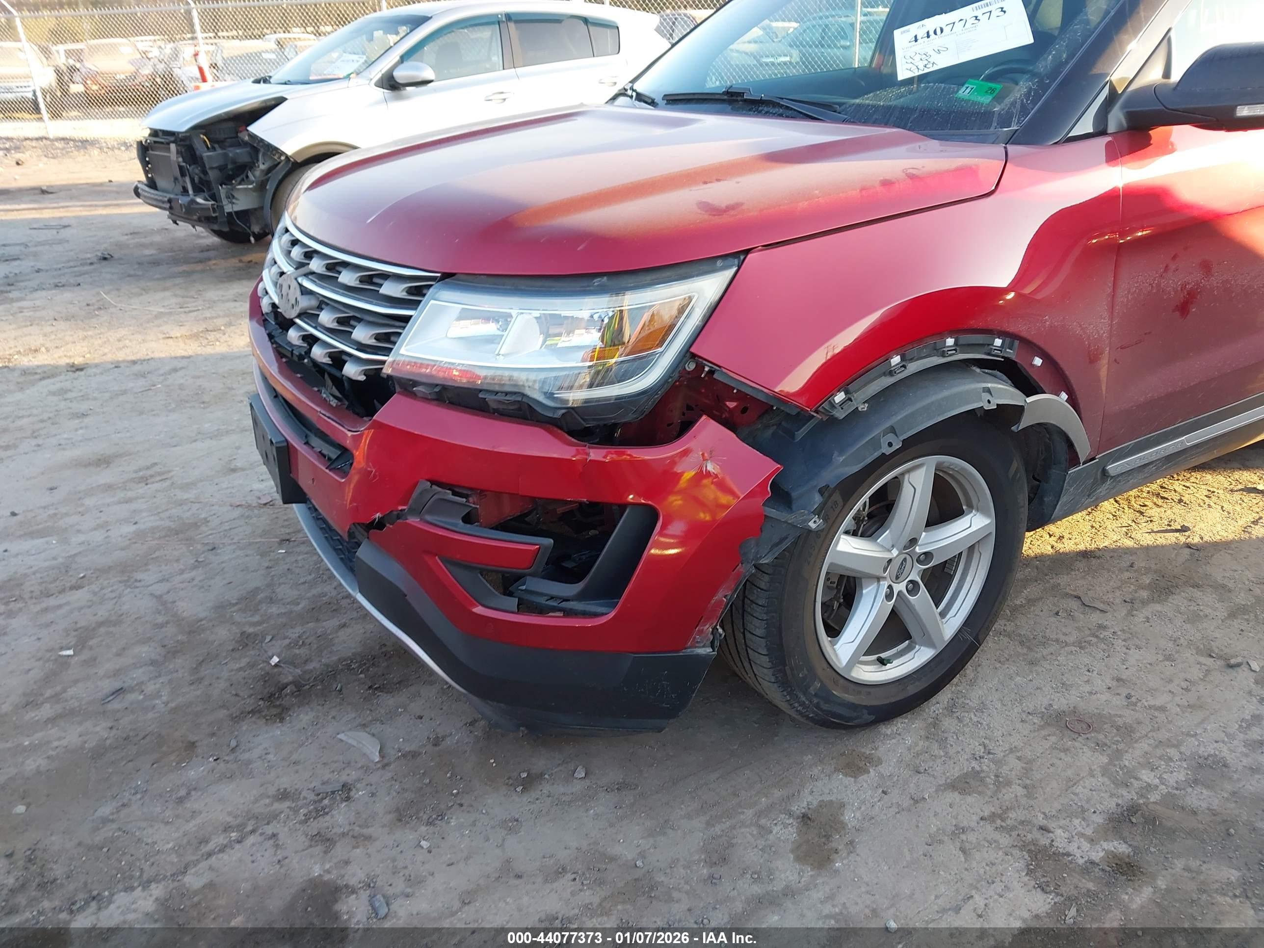 FORD EXPLORER image 6