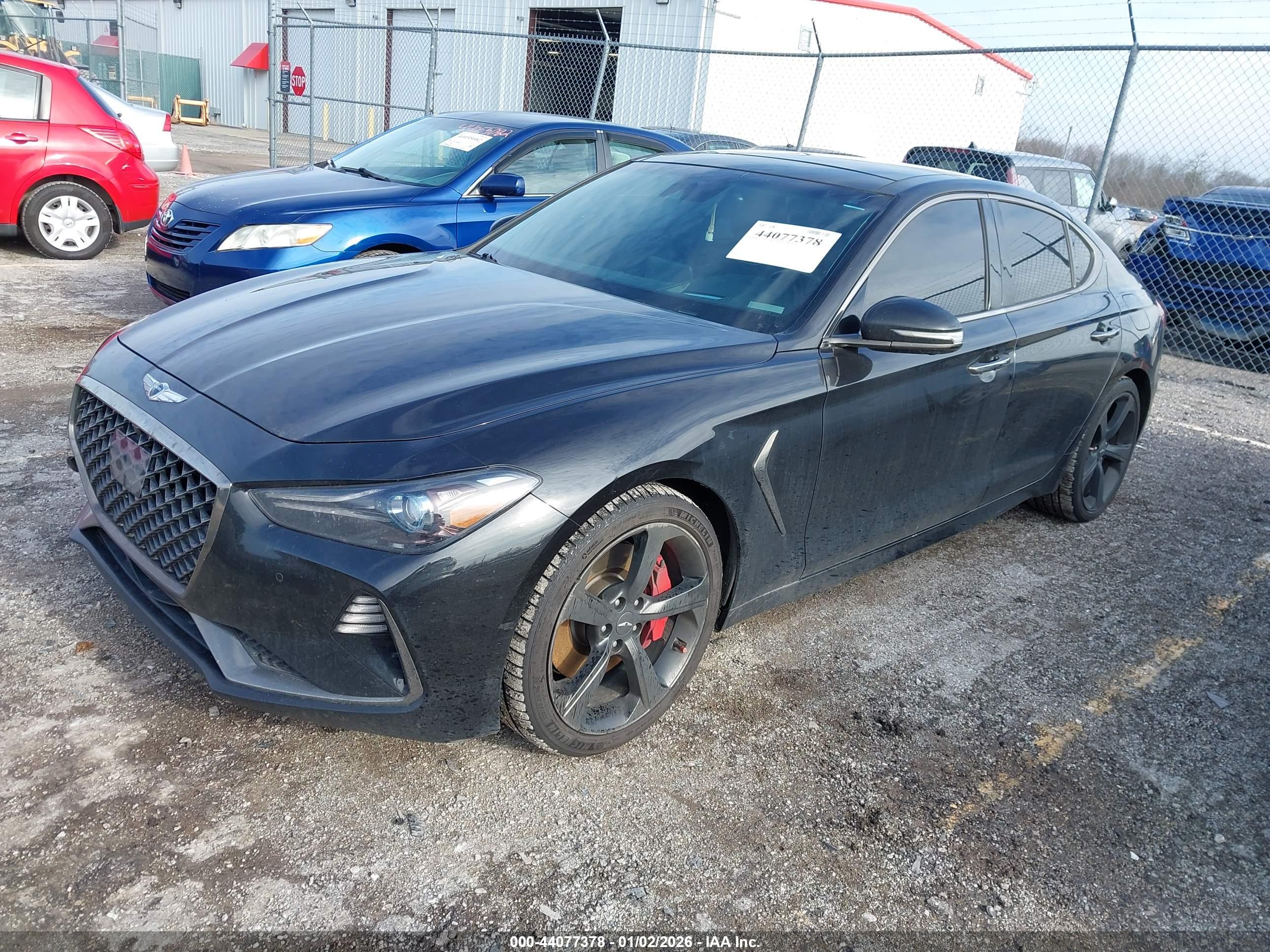 GENESIS G70 image 2