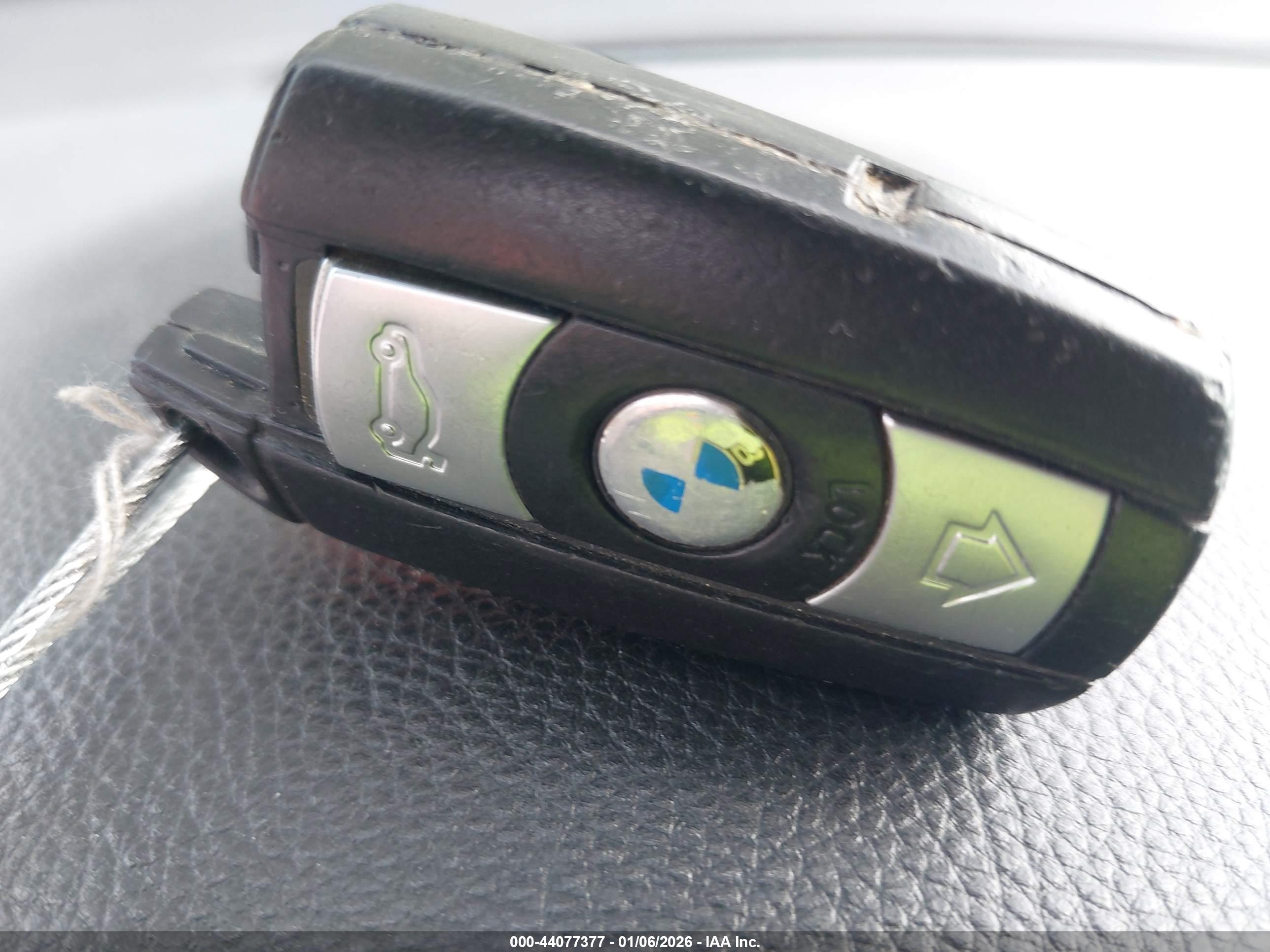 BMW 328I image 11
