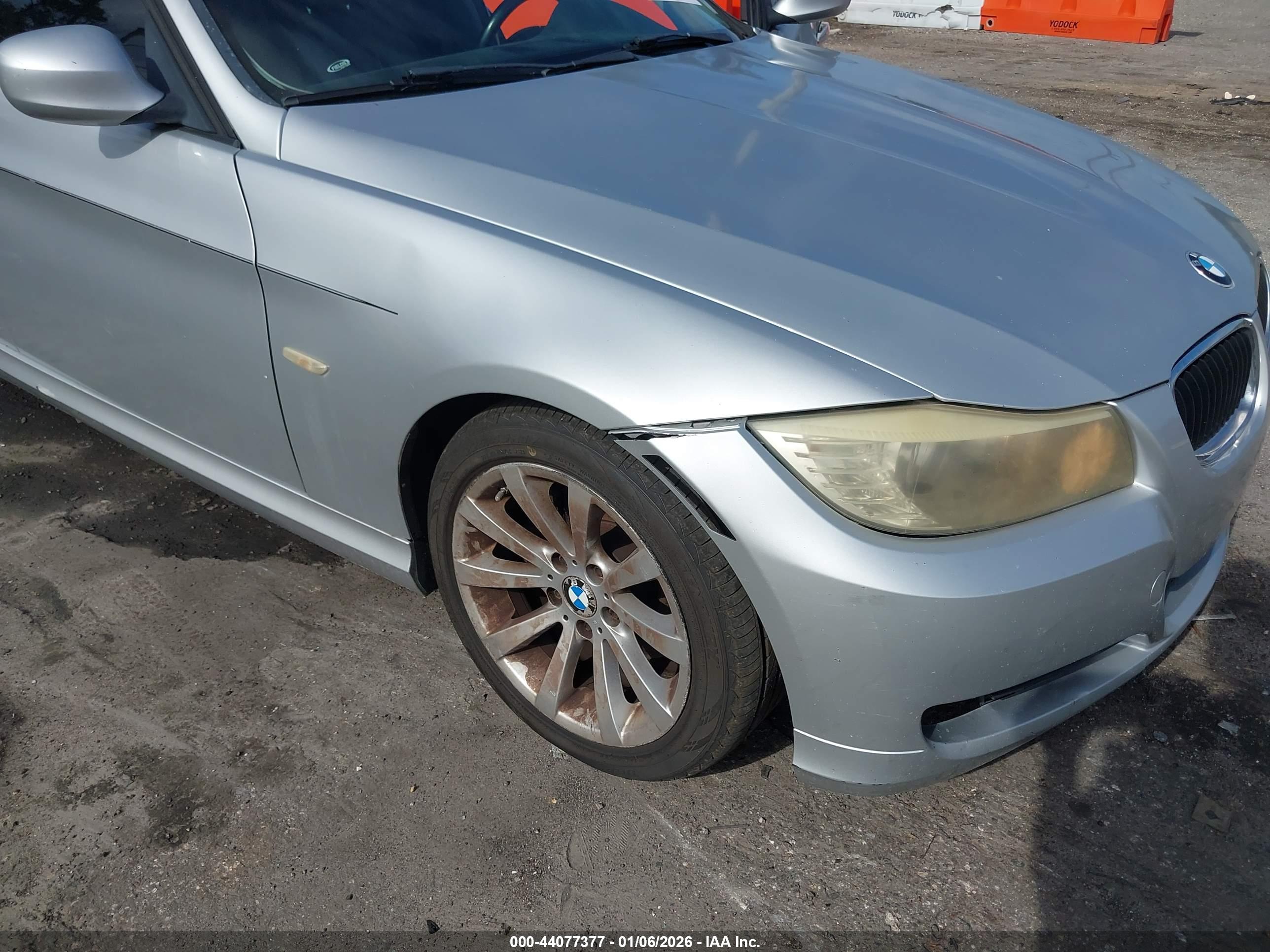 BMW 328I image 6