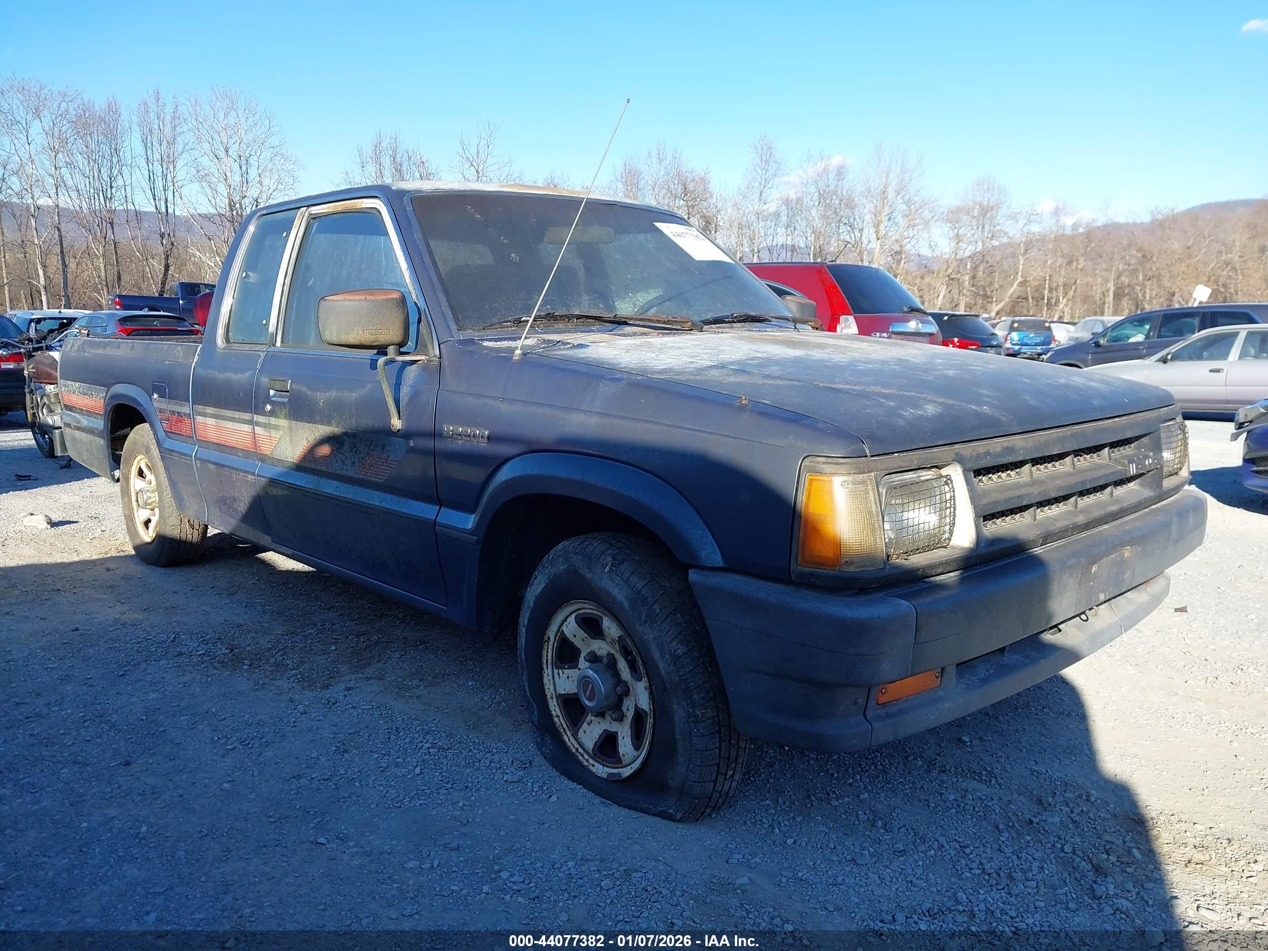 MAZDA B2200 image 6