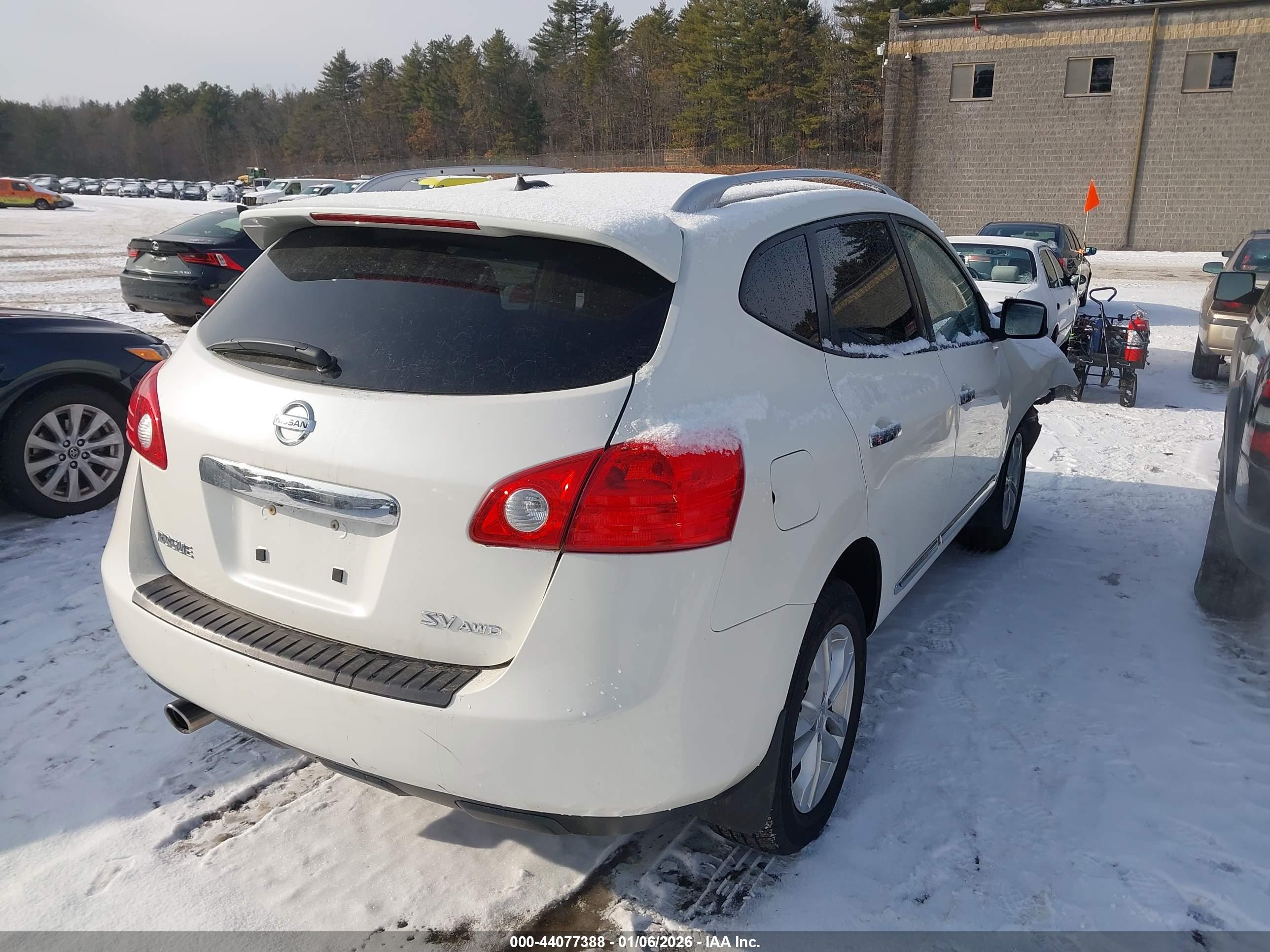 NISSAN ROGUE image 4