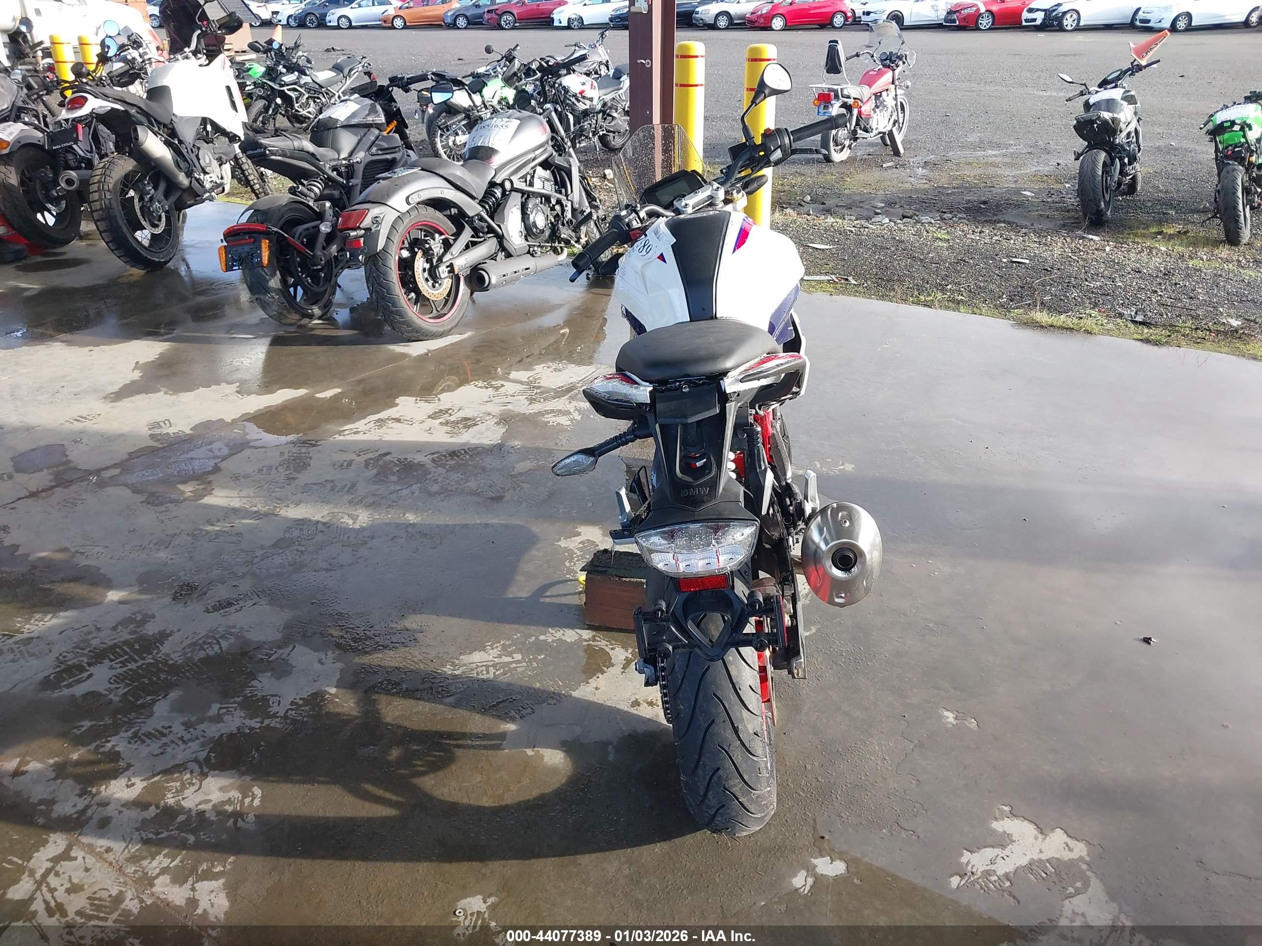 BMW G310 image 6