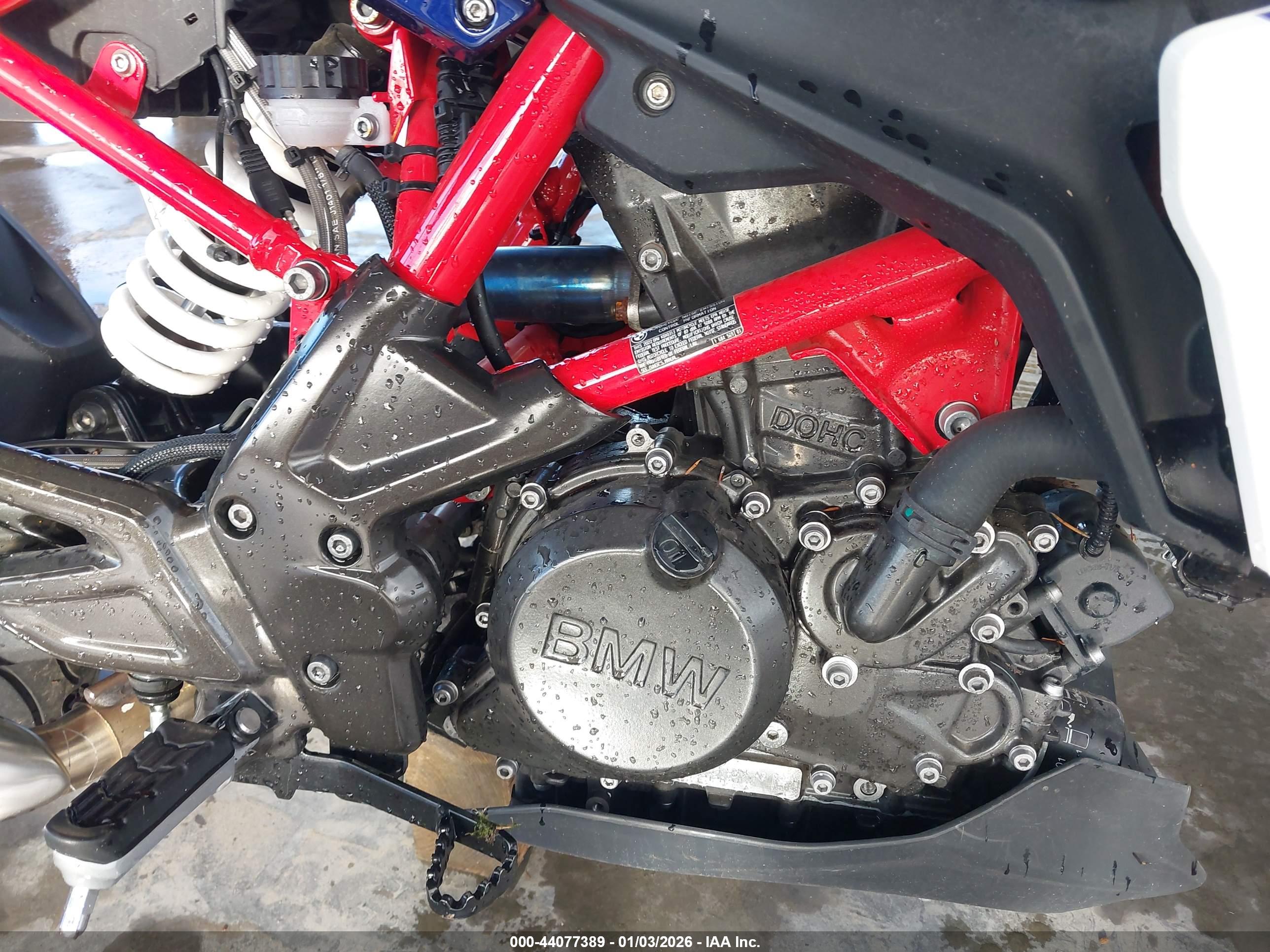 BMW G310 image 8