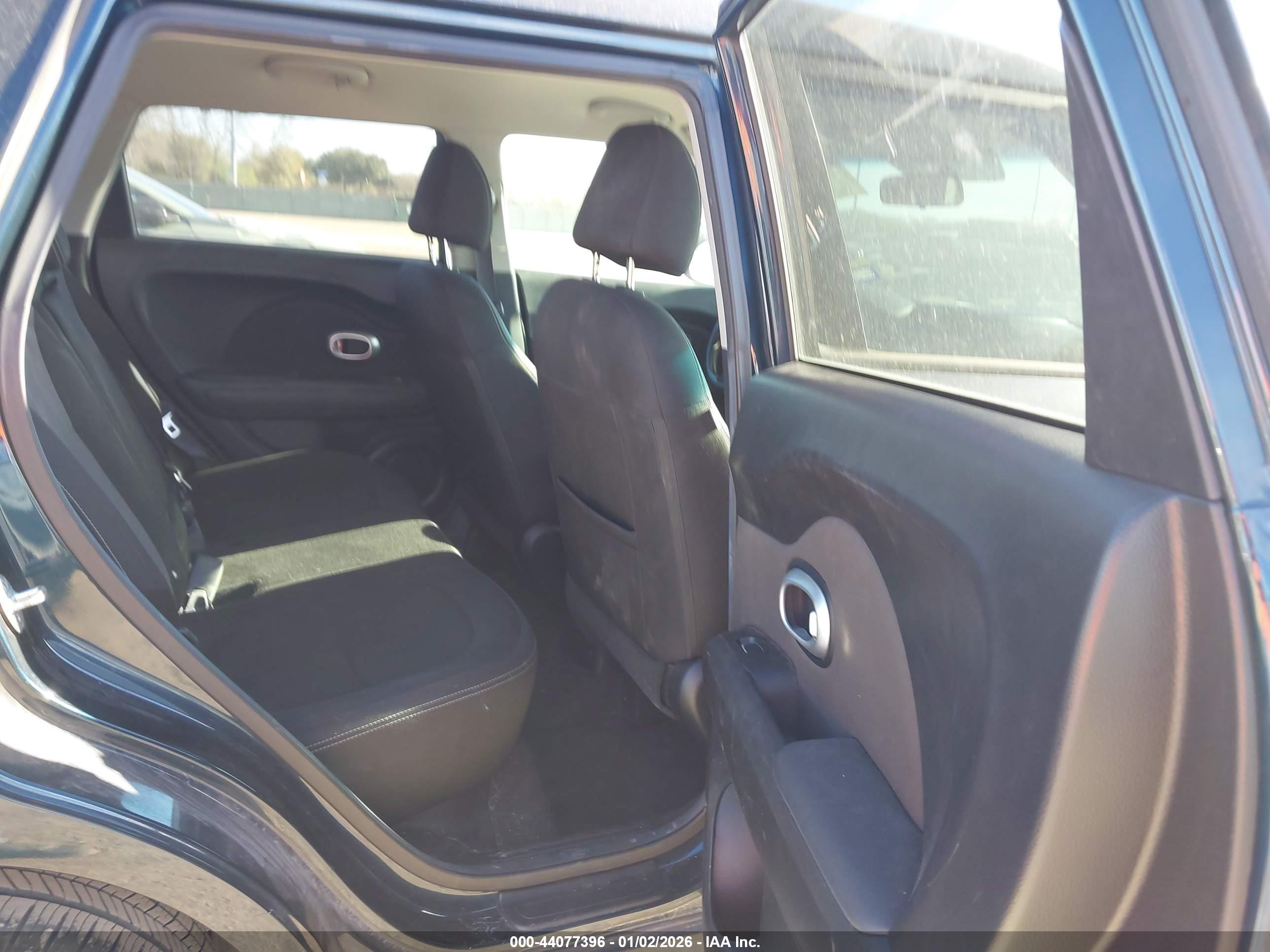 KIA SOUL image 8