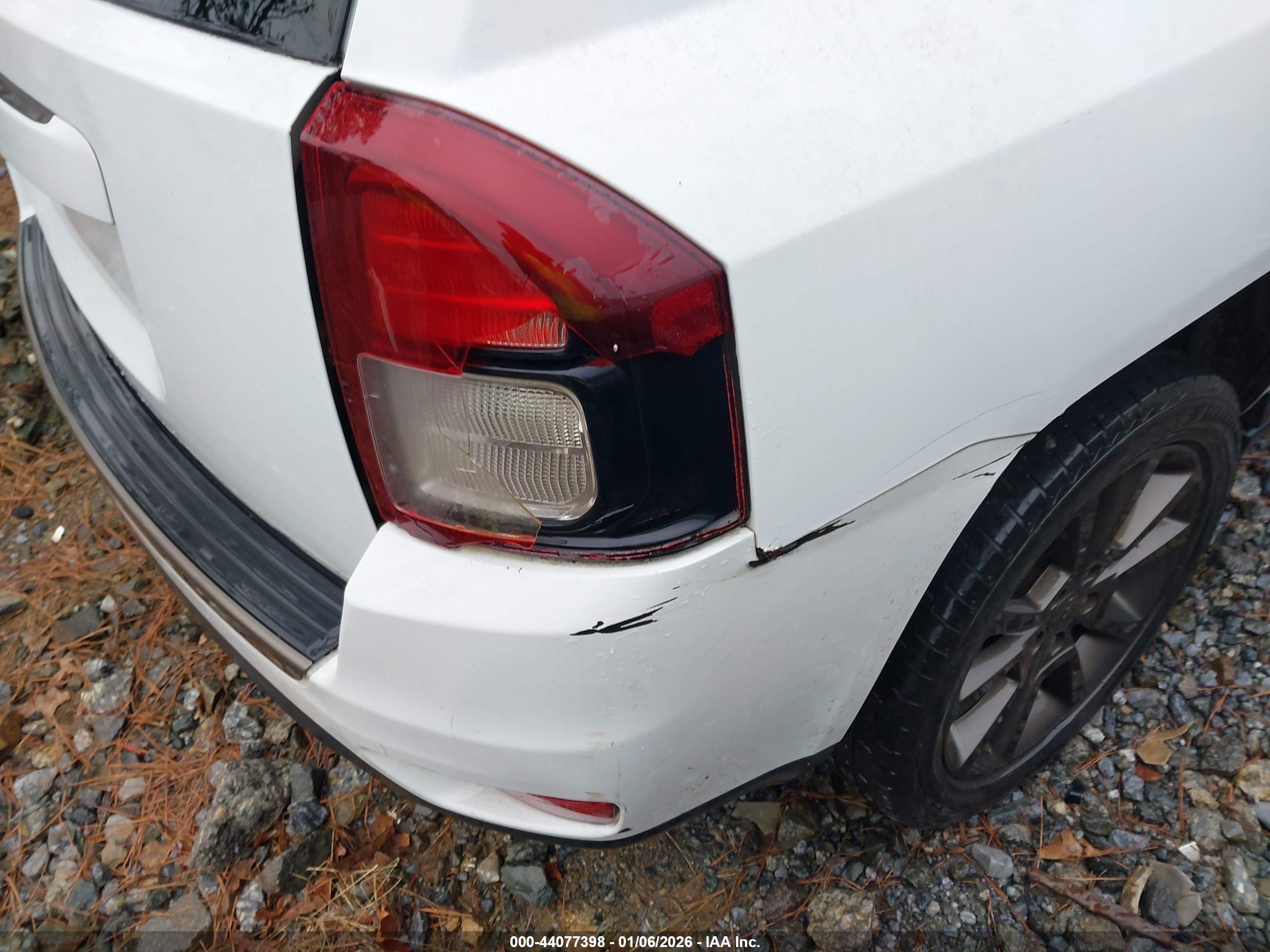 JEEP COMPASS image 6