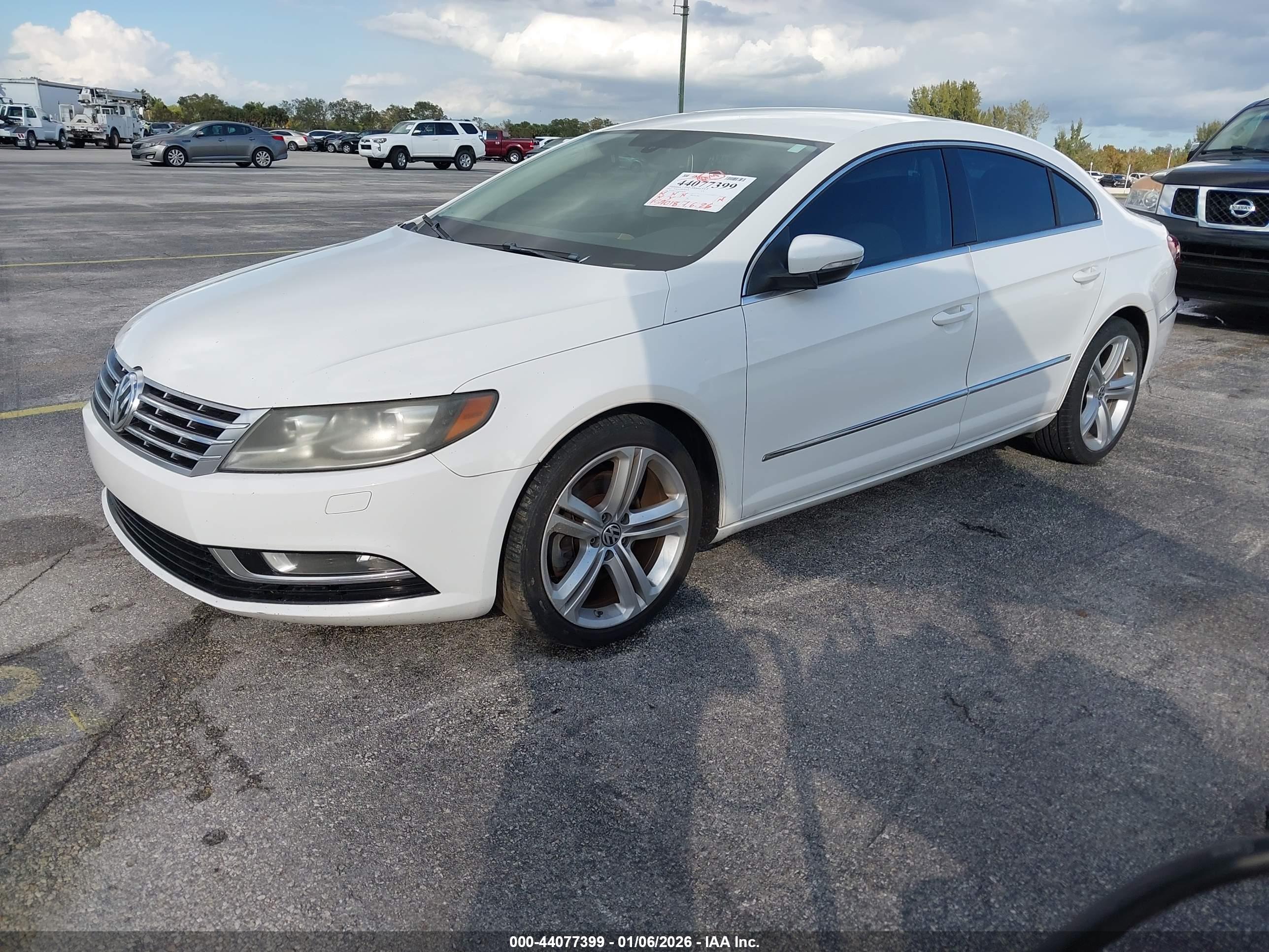 VOLKSWAGEN CC image 2