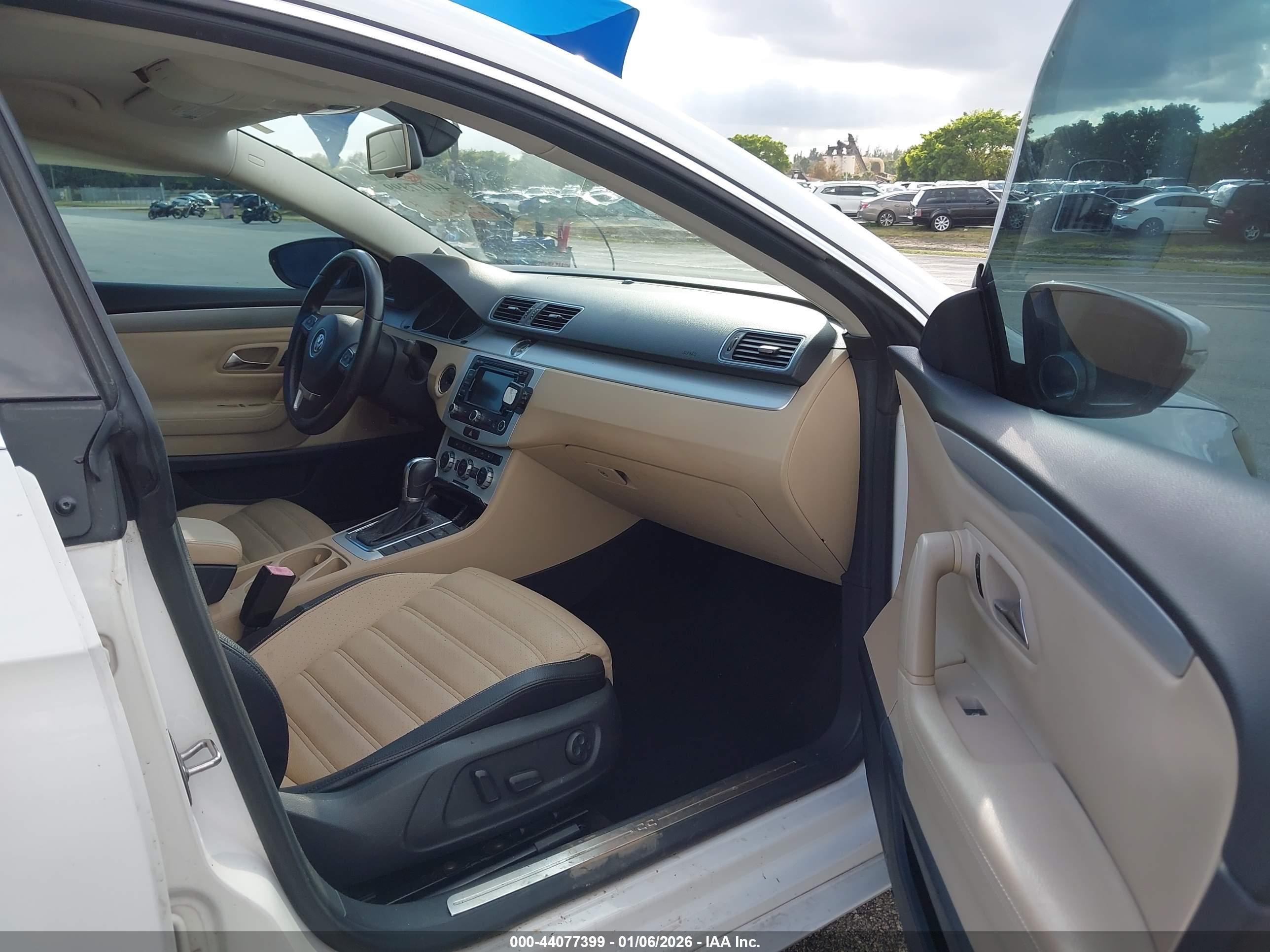 VOLKSWAGEN CC image 5