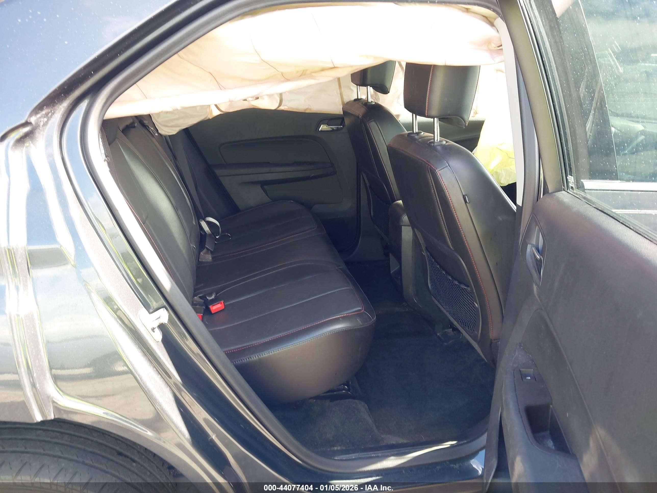 CHEVROLET EQUINOX image 8