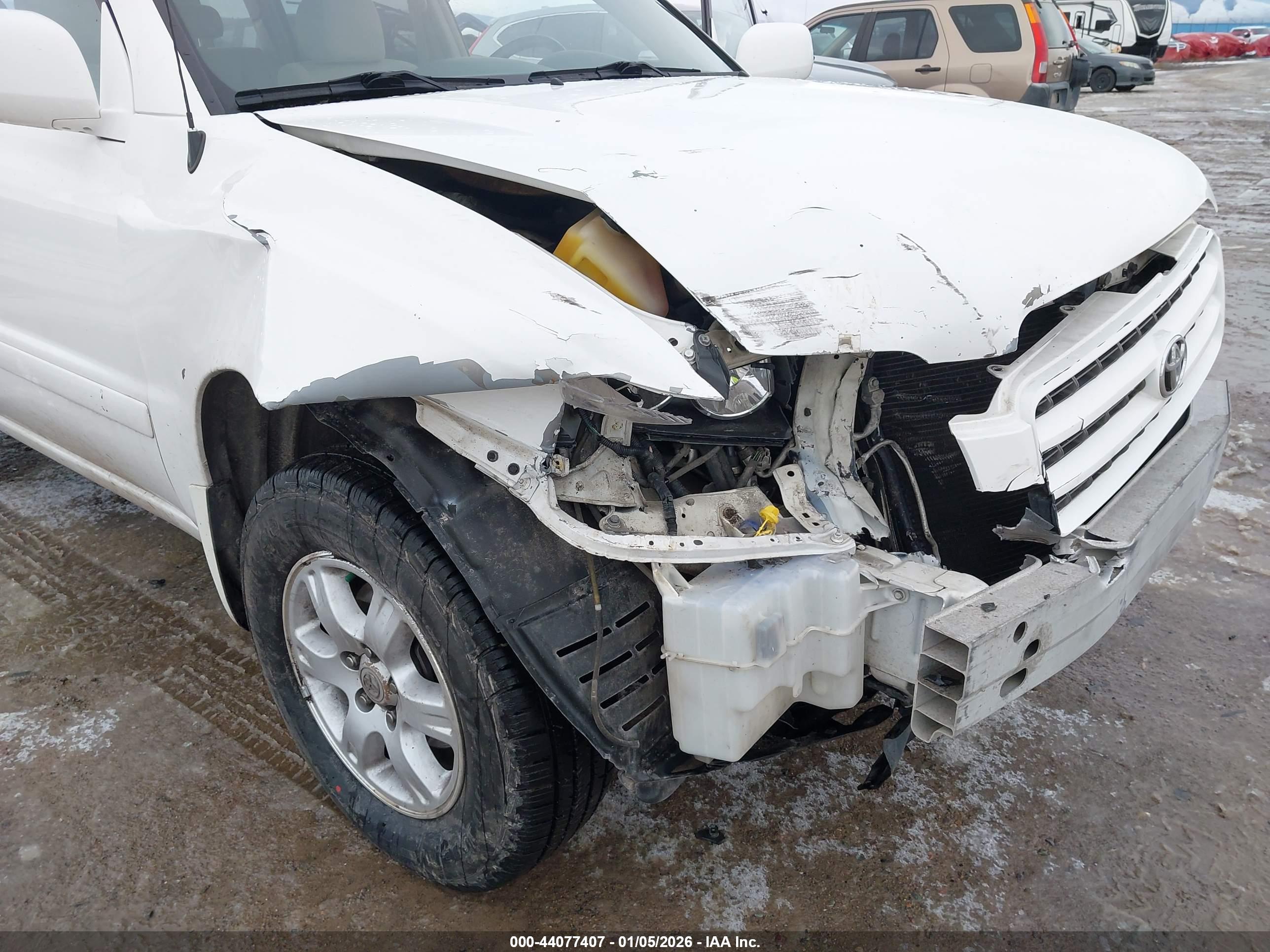 TOYOTA HIGHLANDER image 6