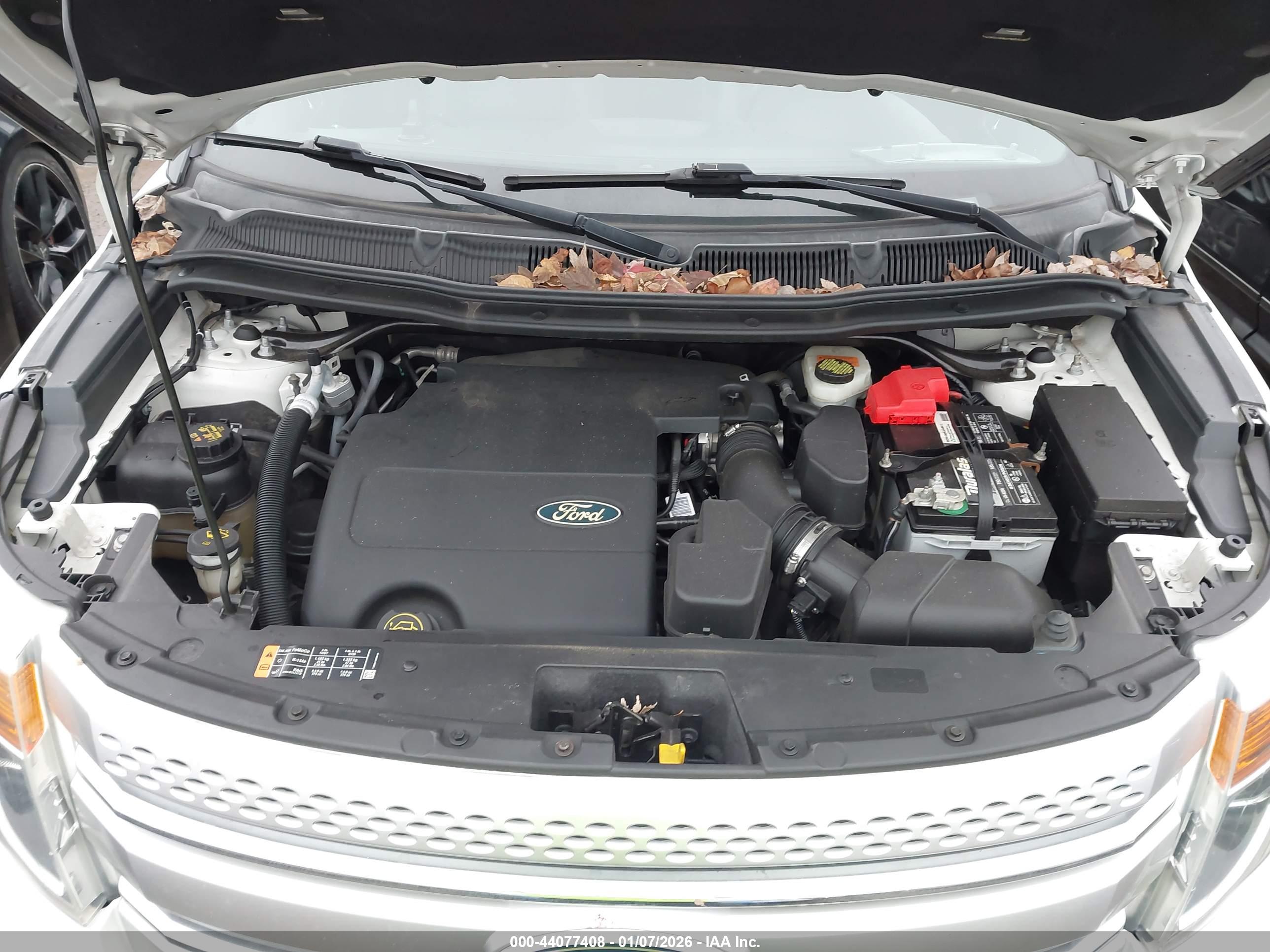 FORD EXPLORER image 10