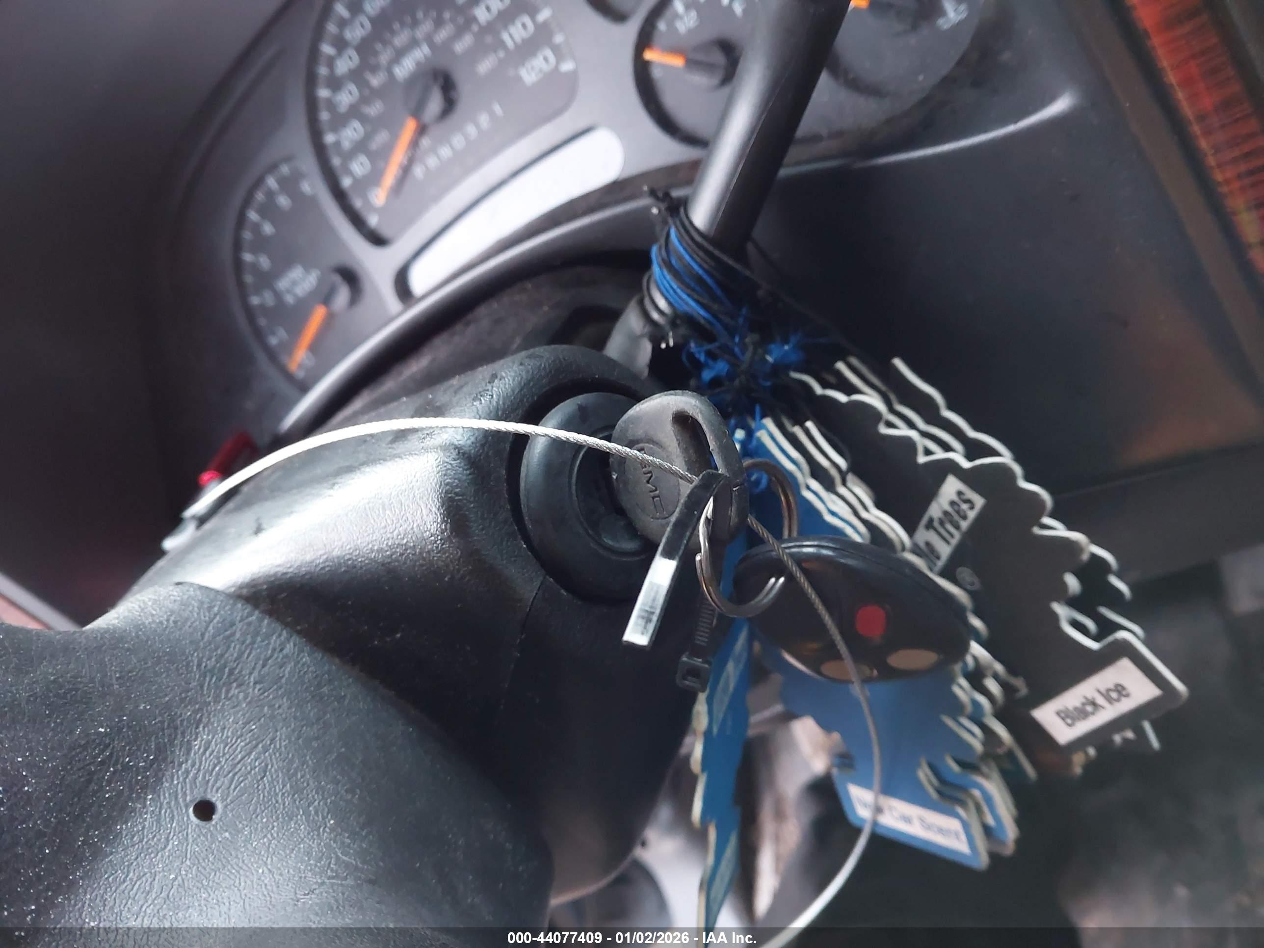 GMC SIERRA image 11